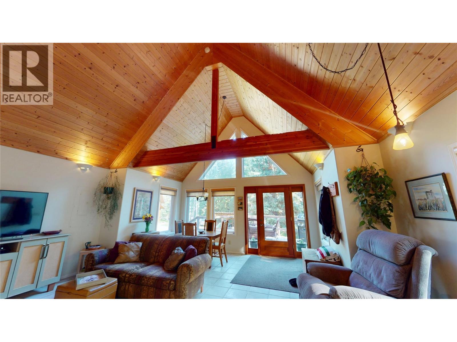 16317 Cedar Road, Crawford Bay, British Columbia  V0B 1E0 - Photo 10 - 10377510