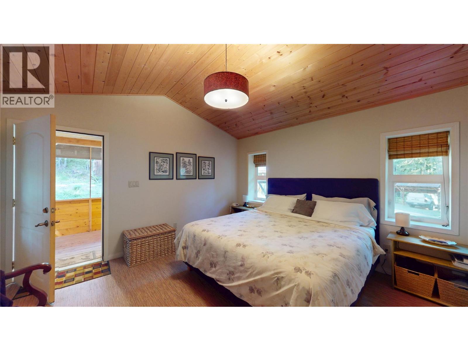 16317 Cedar Road, Crawford Bay, British Columbia  V0B 1E0 - Photo 20 - 10377510