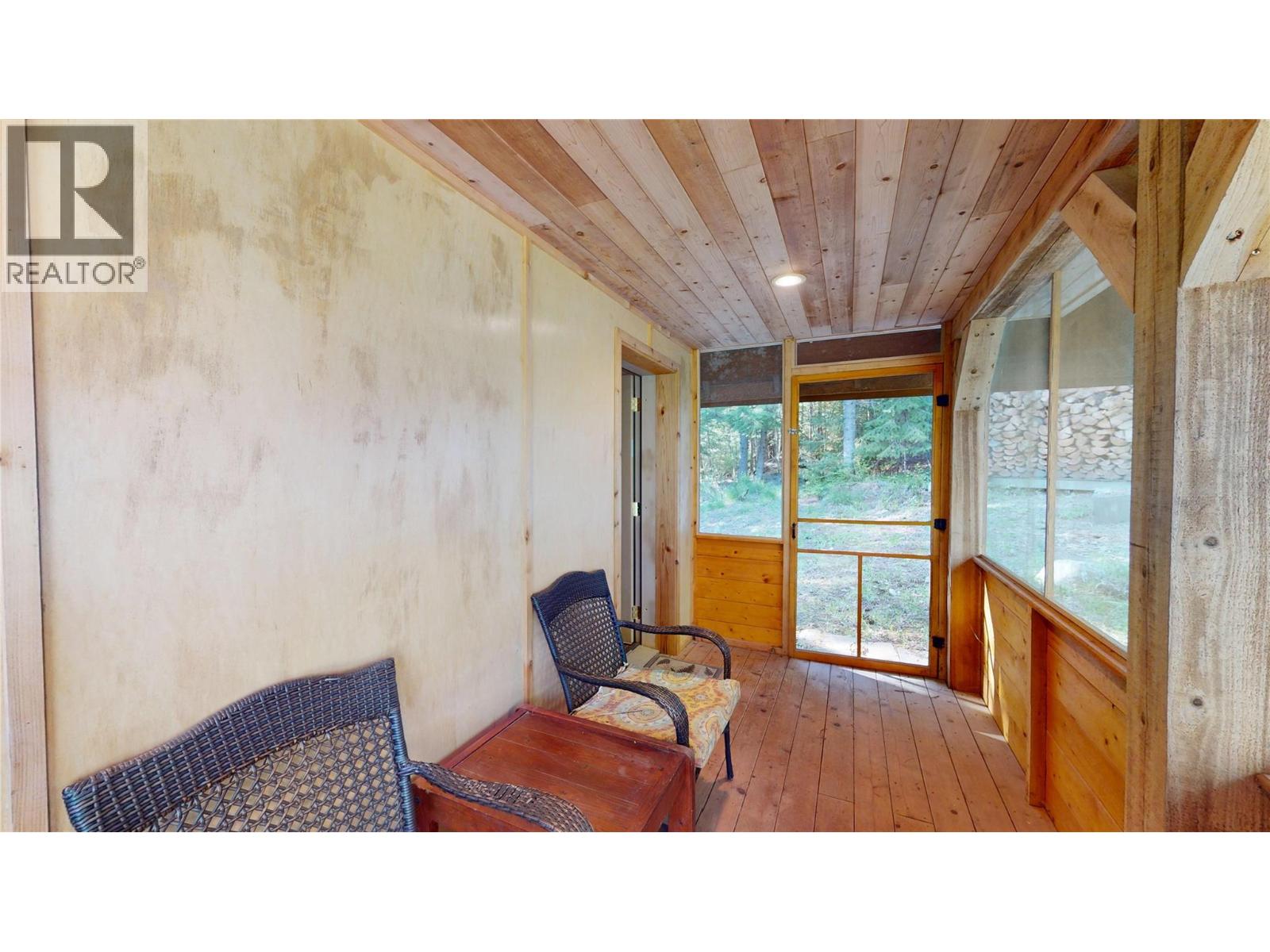 16317 Cedar Road, Crawford Bay, British Columbia  V0B 1E0 - Photo 22 - 10377510