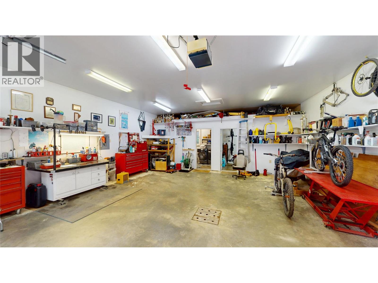 16317 Cedar Road, Crawford Bay, British Columbia  V0B 1E0 - Photo 36 - 10377510