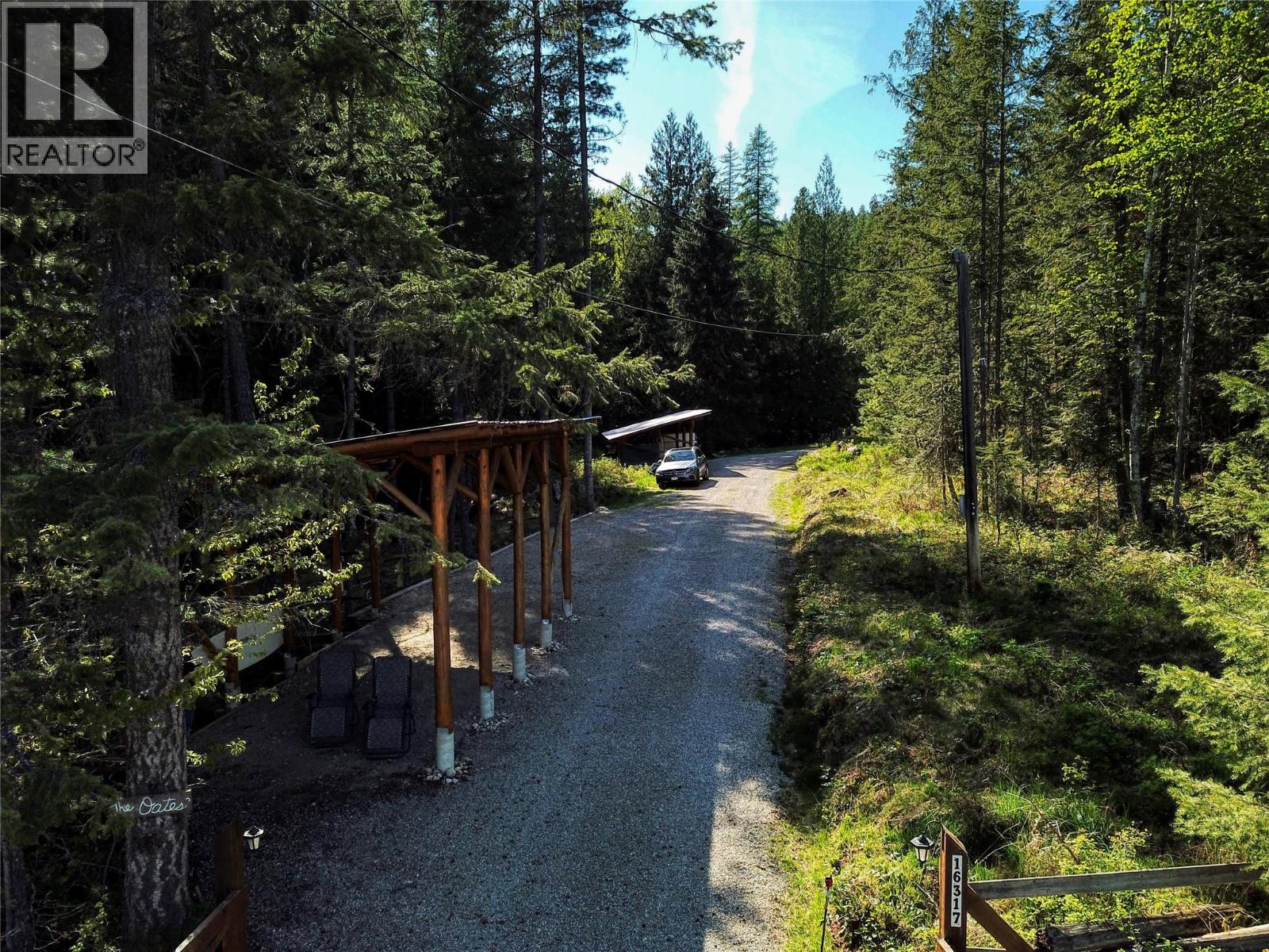 16317 Cedar Road, Crawford Bay, British Columbia  V0B 1E0 - Photo 5 - 10377510