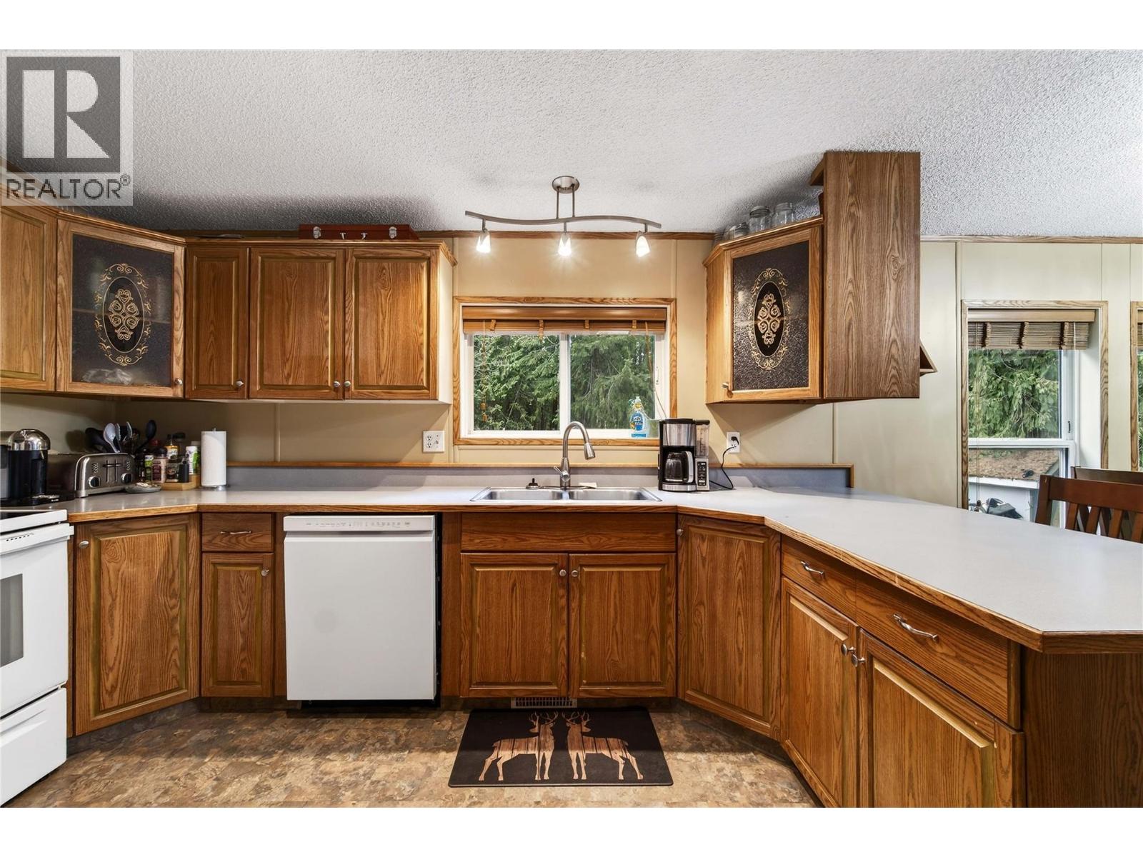 19 West Poirier Road, Mara, British Columbia  V0E 2K0 - Photo 11 - 10380944