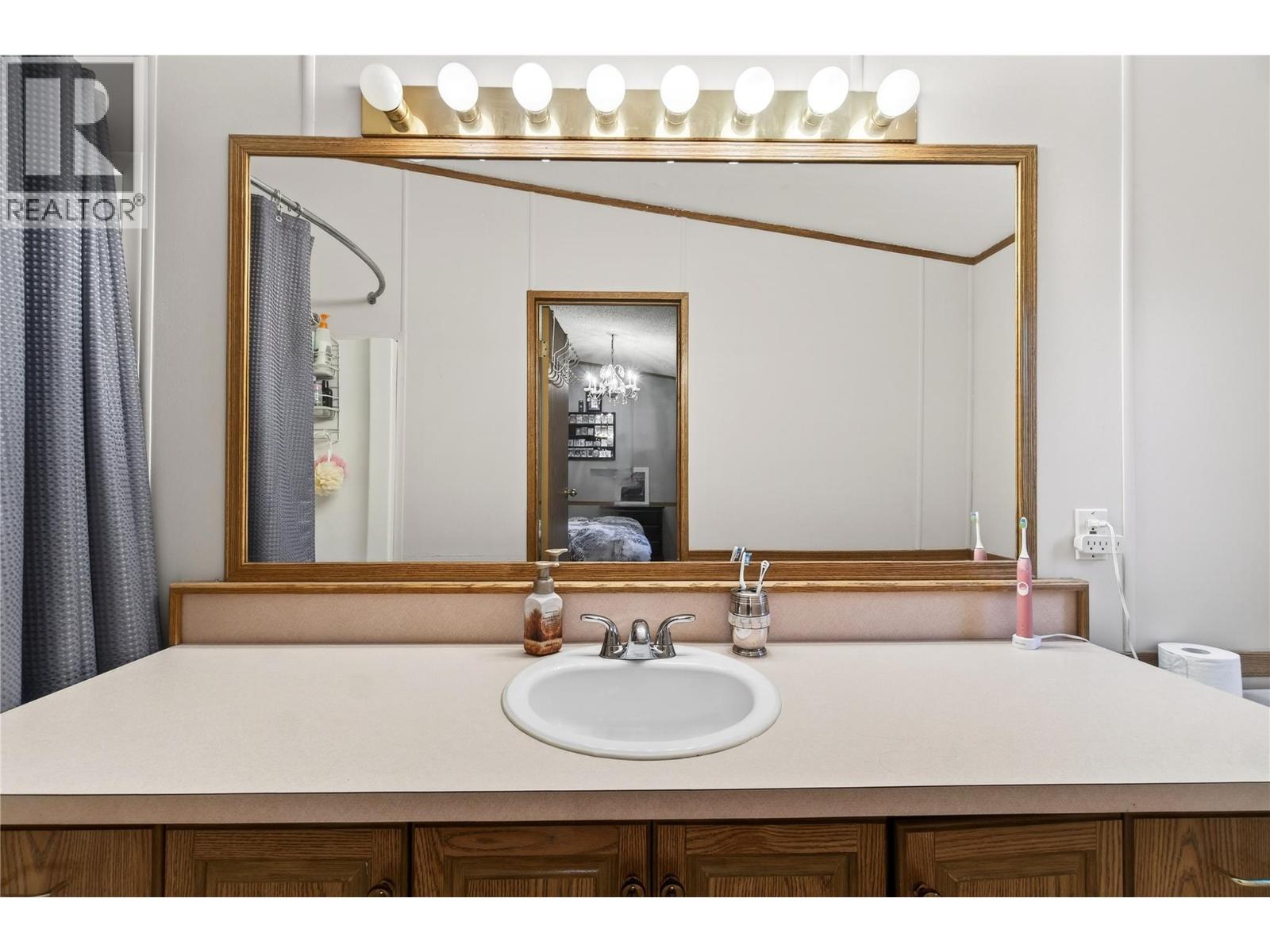 19 West Poirier Road, Mara, British Columbia  V0E 2K0 - Photo 23 - 10380944