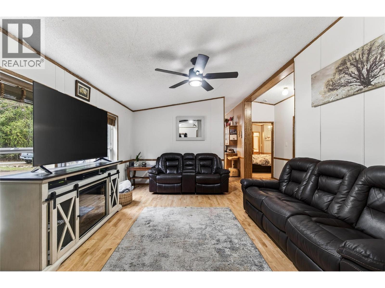 19 West Poirier Road, Mara, British Columbia  V0E 2K0 - Photo 7 - 10380944