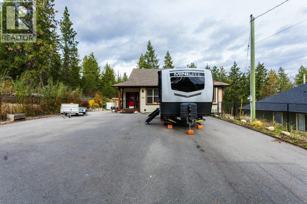 750 Firwood Road, Kelowna, British Columbia  V1Z 3V5 - Photo 55 - 10380848