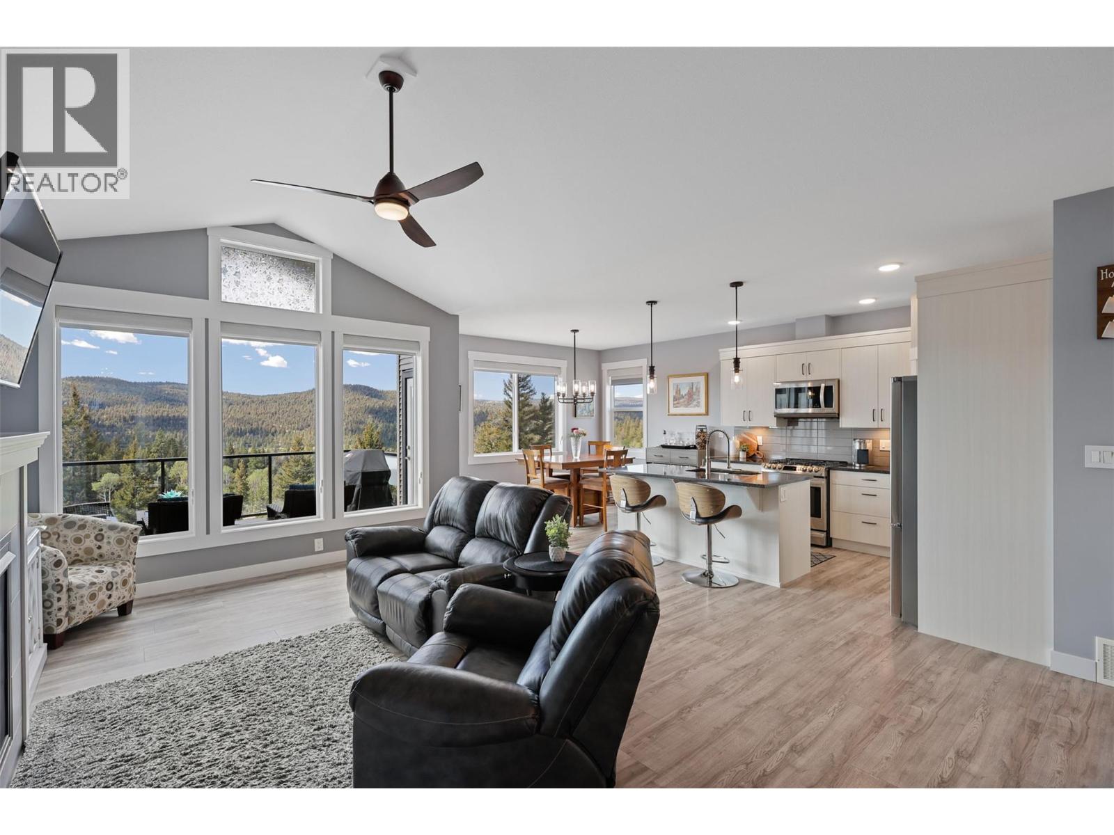 428 Daladon Drive, Logan Lake, British Columbia  V0K 1W0 - Photo 2 - 10380616