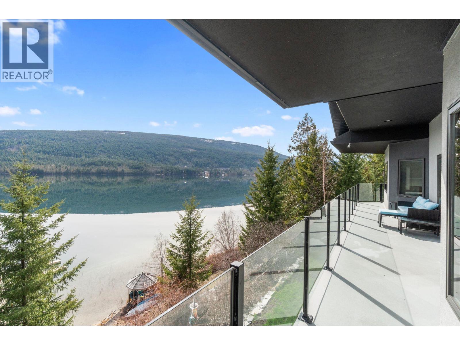 3918 Parri Road, Sorrento, British Columbia  V0E 2W0 - Photo 20 - 10380349