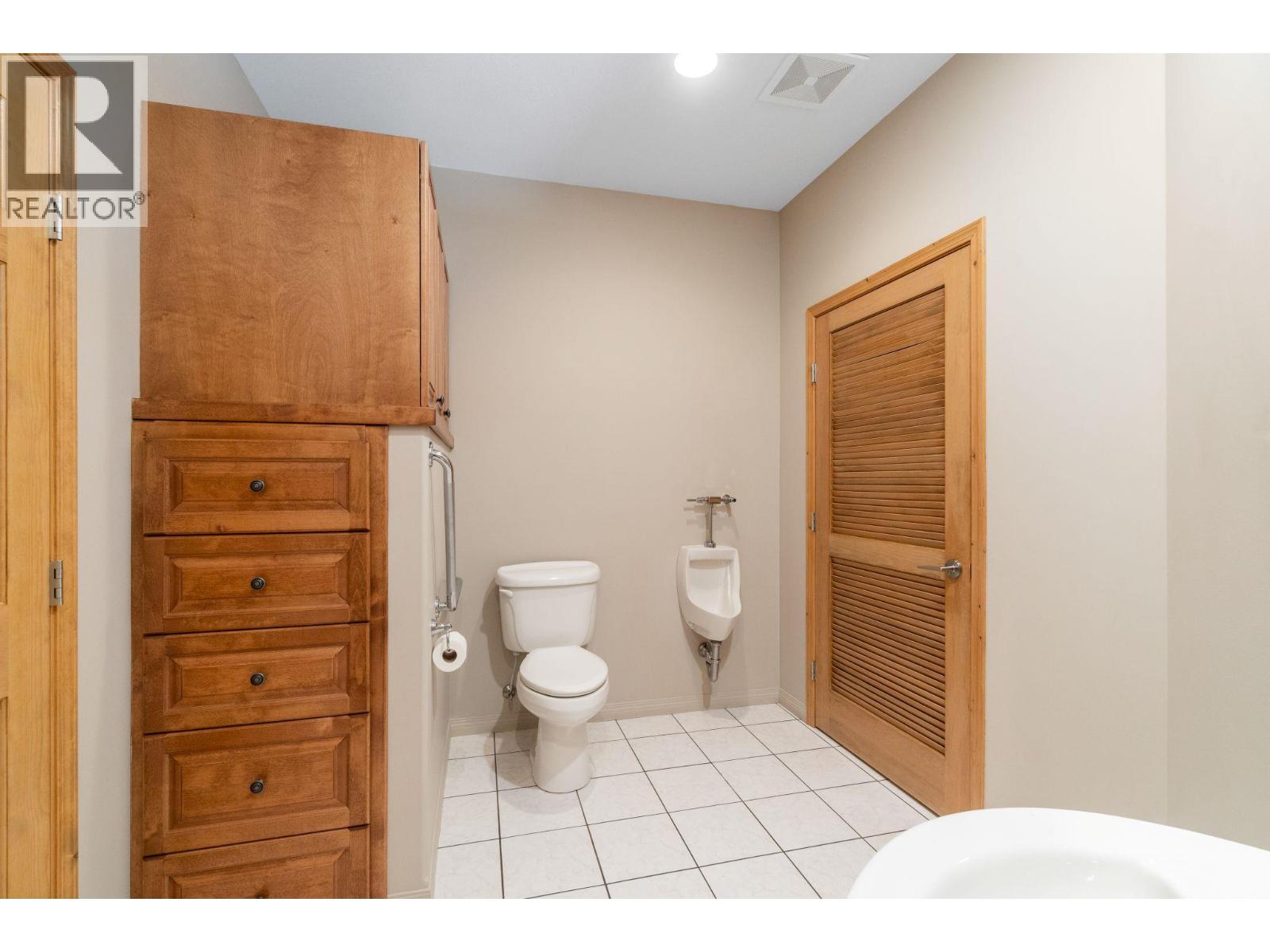 3918 Parri Road, Sorrento, British Columbia  V0E 2W0 - Photo 27 - 10380349