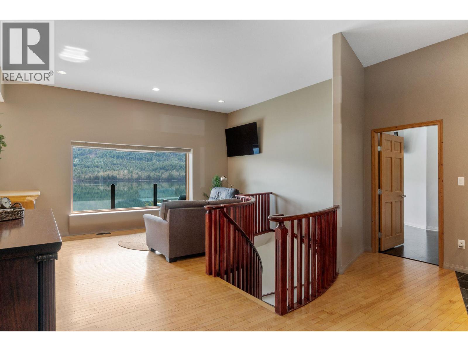 3918 Parri Road, Sorrento, British Columbia  V0E 2W0 - Photo 32 - 10380349