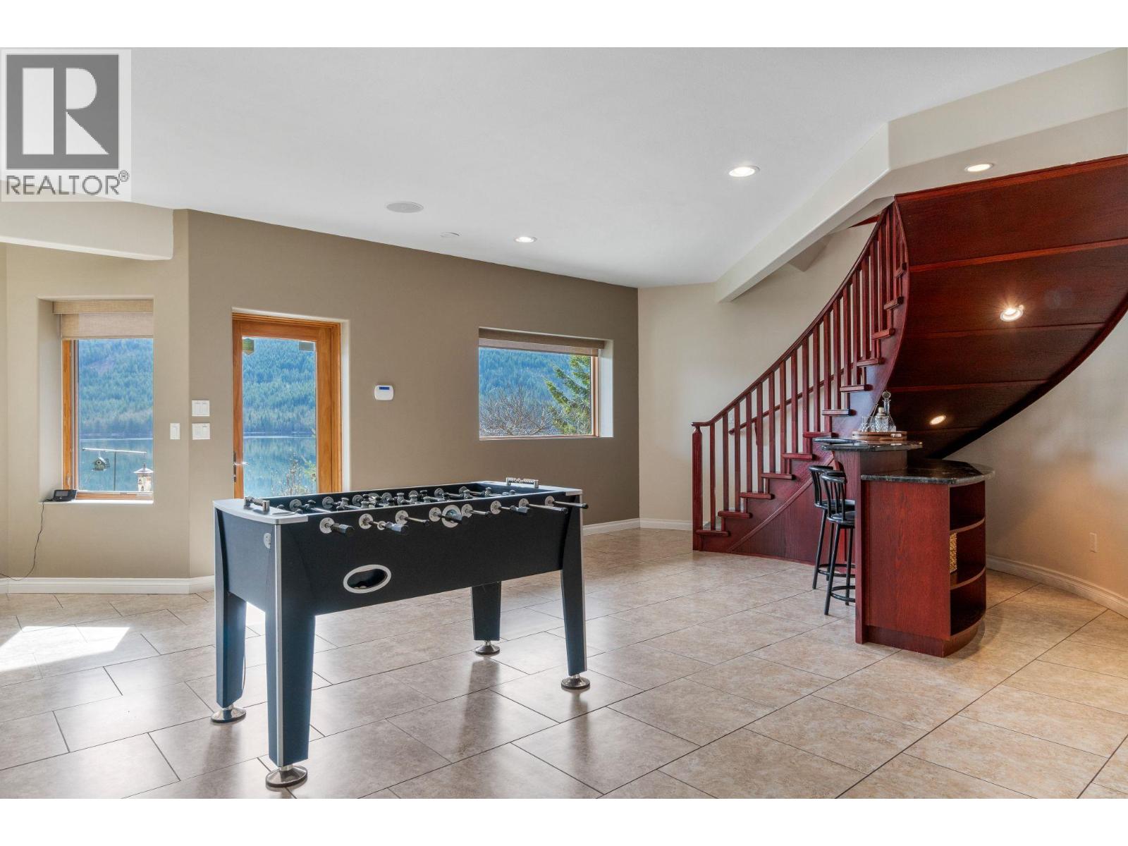 3918 Parri Road, Sorrento, British Columbia  V0E 2W0 - Photo 47 - 10380349