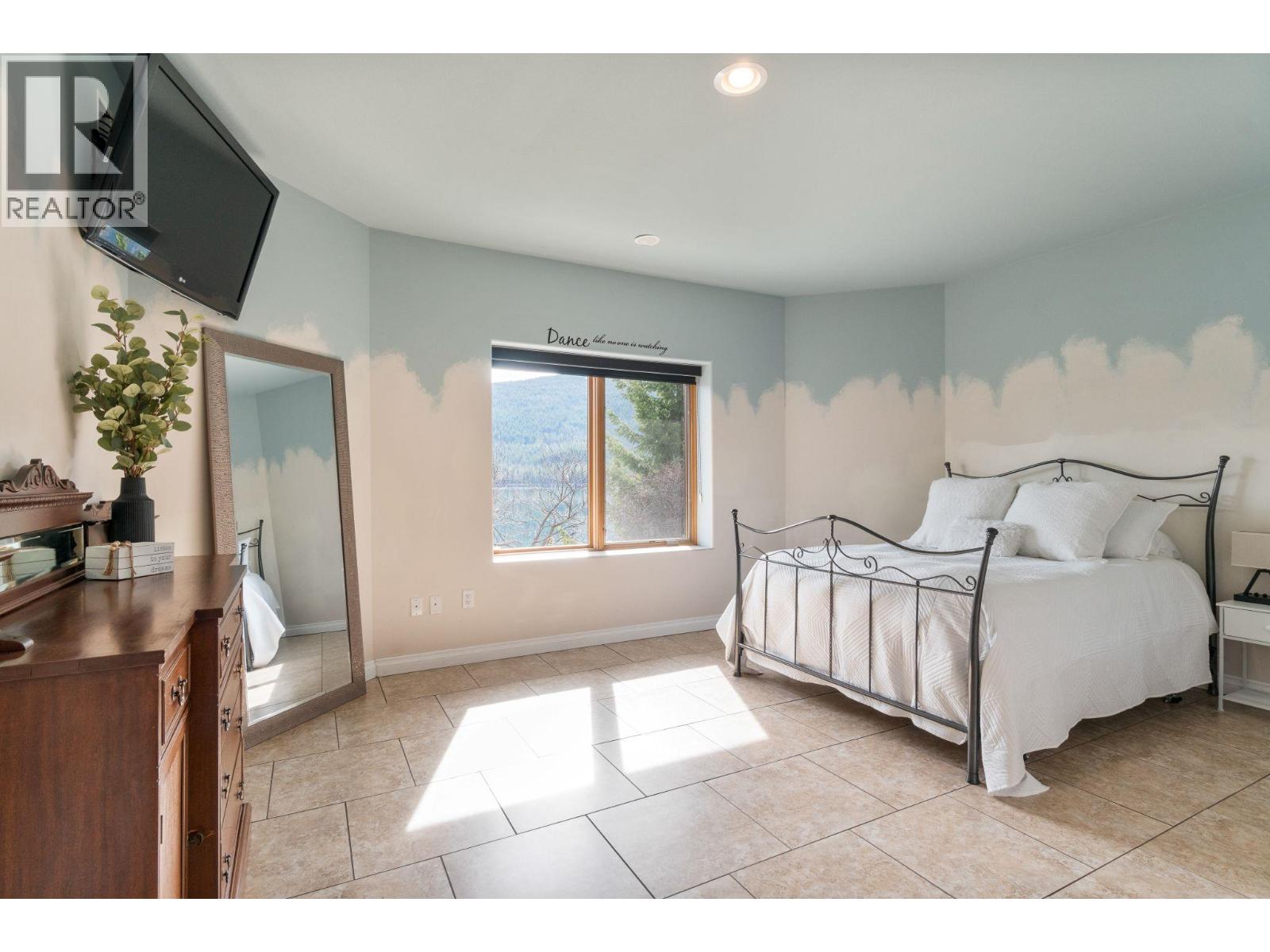 3918 Parri Road, Sorrento, British Columbia  V0E 2W0 - Photo 50 - 10380349