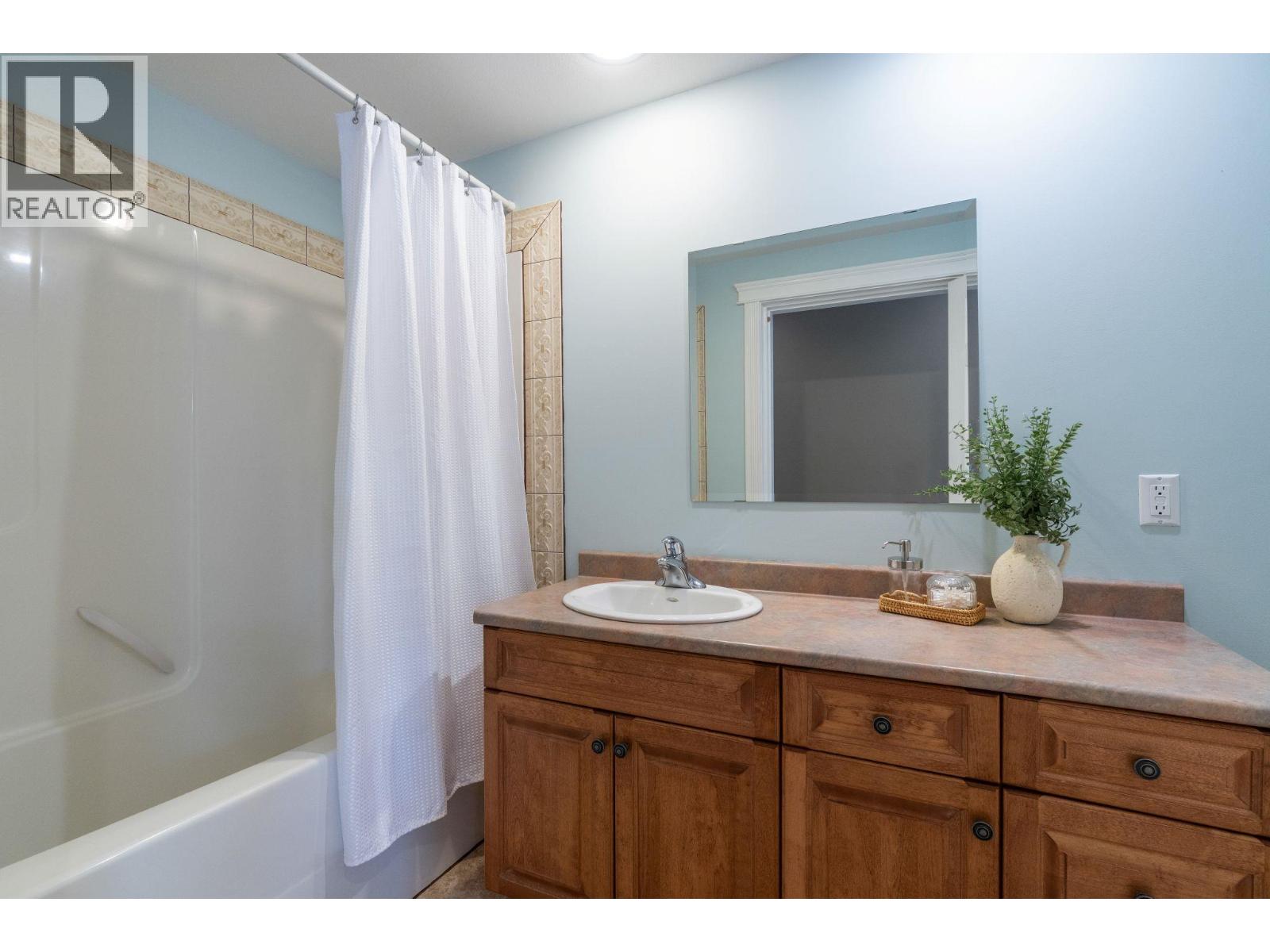 3918 Parri Road, Sorrento, British Columbia  V0E 2W0 - Photo 53 - 10380349