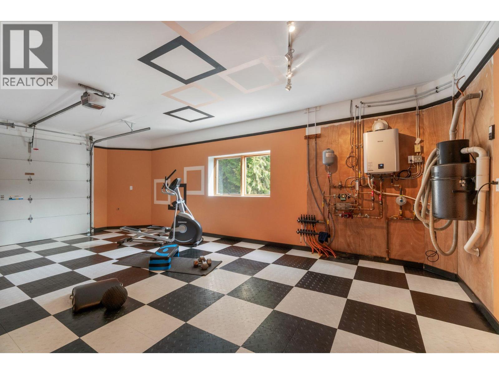 3918 Parri Road, Sorrento, British Columbia  V0E 2W0 - Photo 56 - 10380349