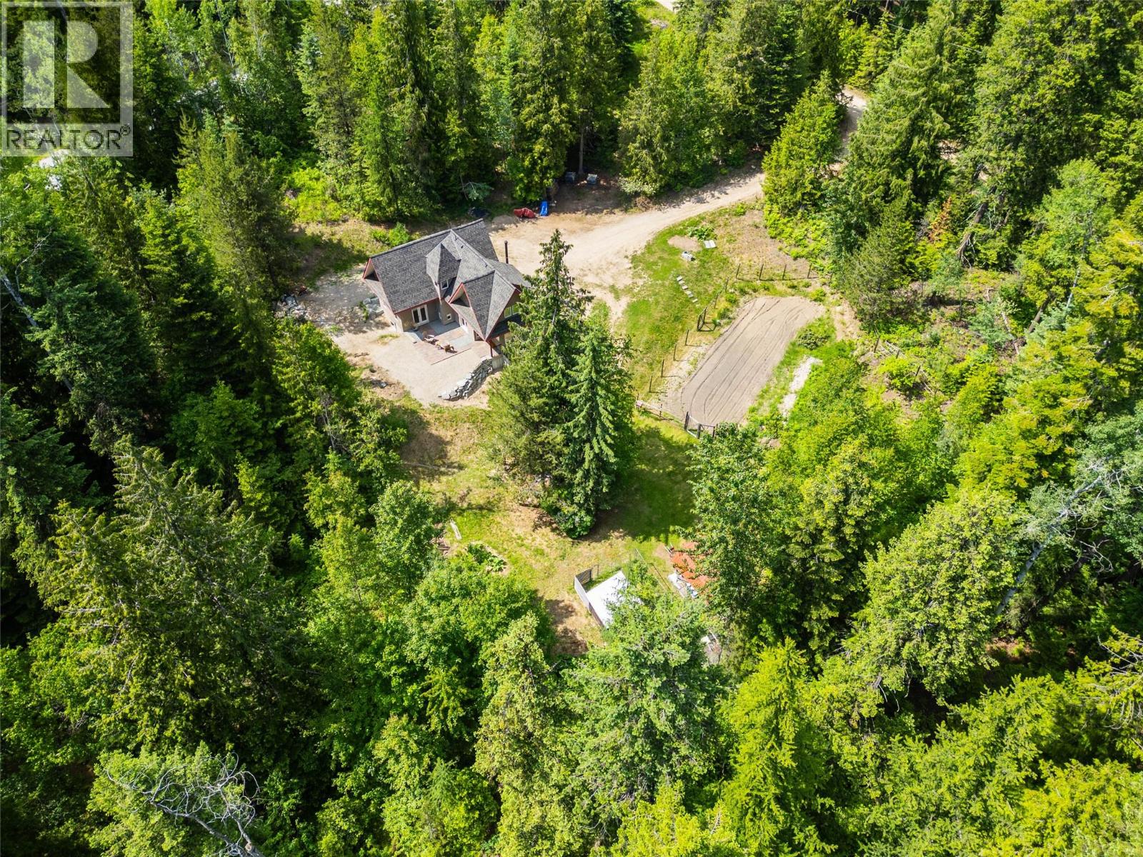 3675 Thompson Road, Bonnington Falls, British Columbia  V0G 2G3 - Photo 2 - 10380816