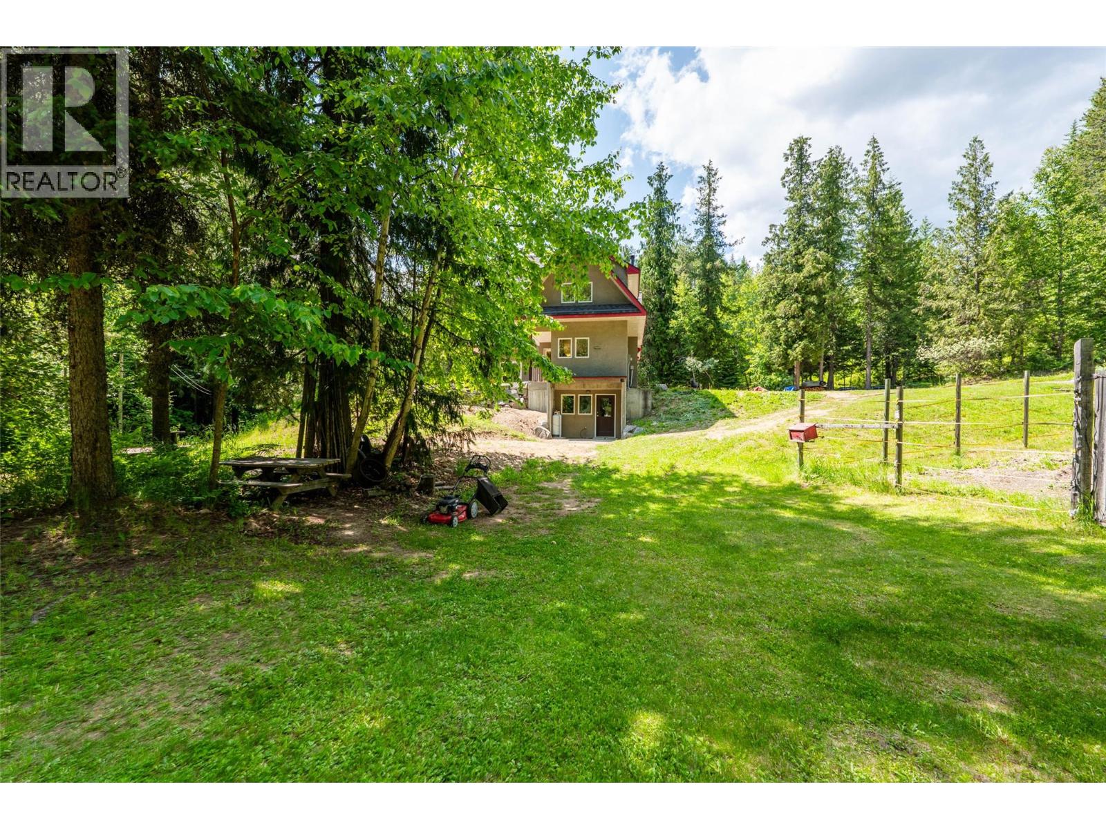 3675 Thompson Road, Bonnington Falls, British Columbia  V0G 2G3 - Photo 53 - 10380816