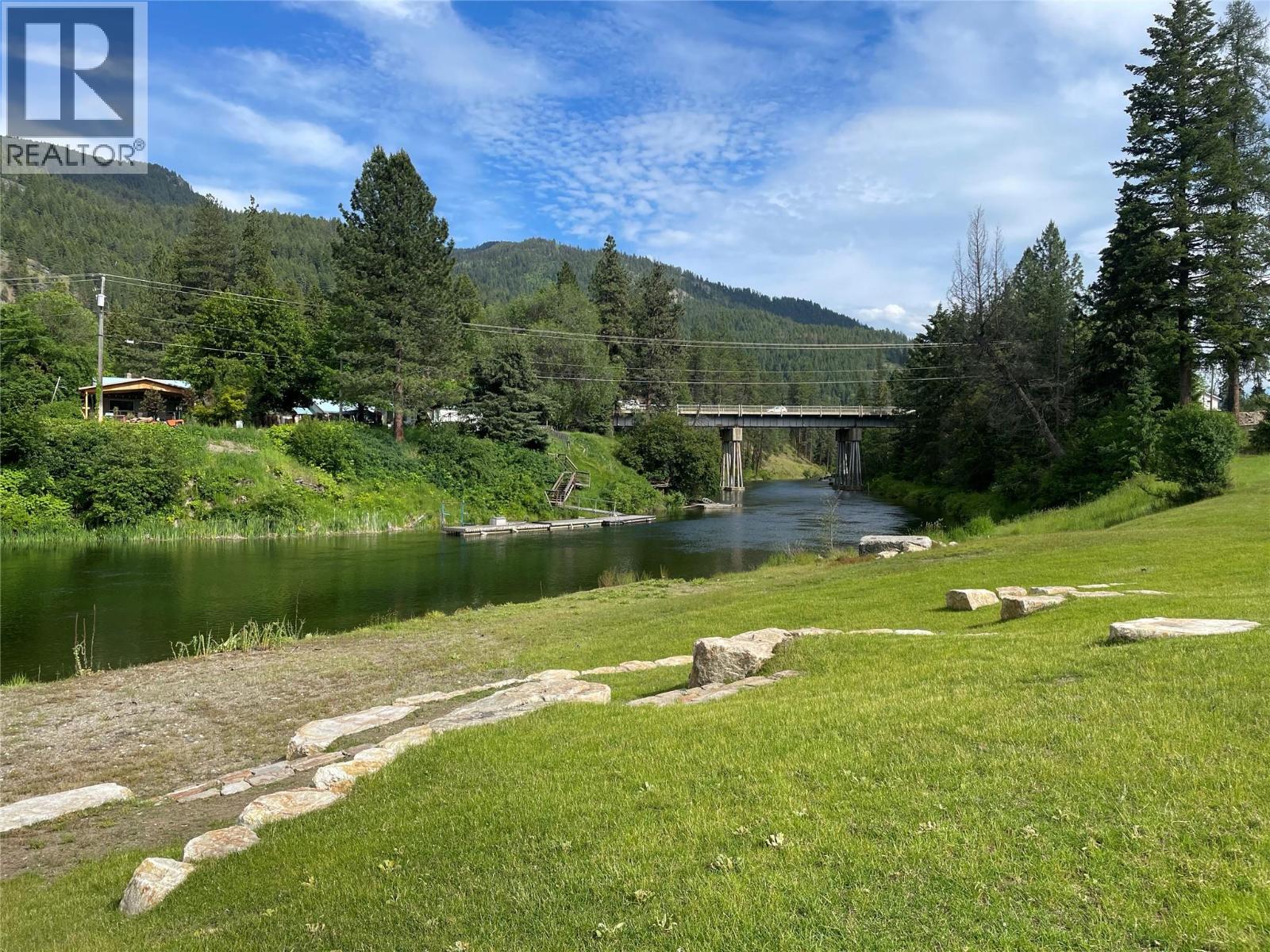 1650 Benniger Road, Christina Lake, British Columbia  V0H 1E0 - Photo 2 - 10380810
