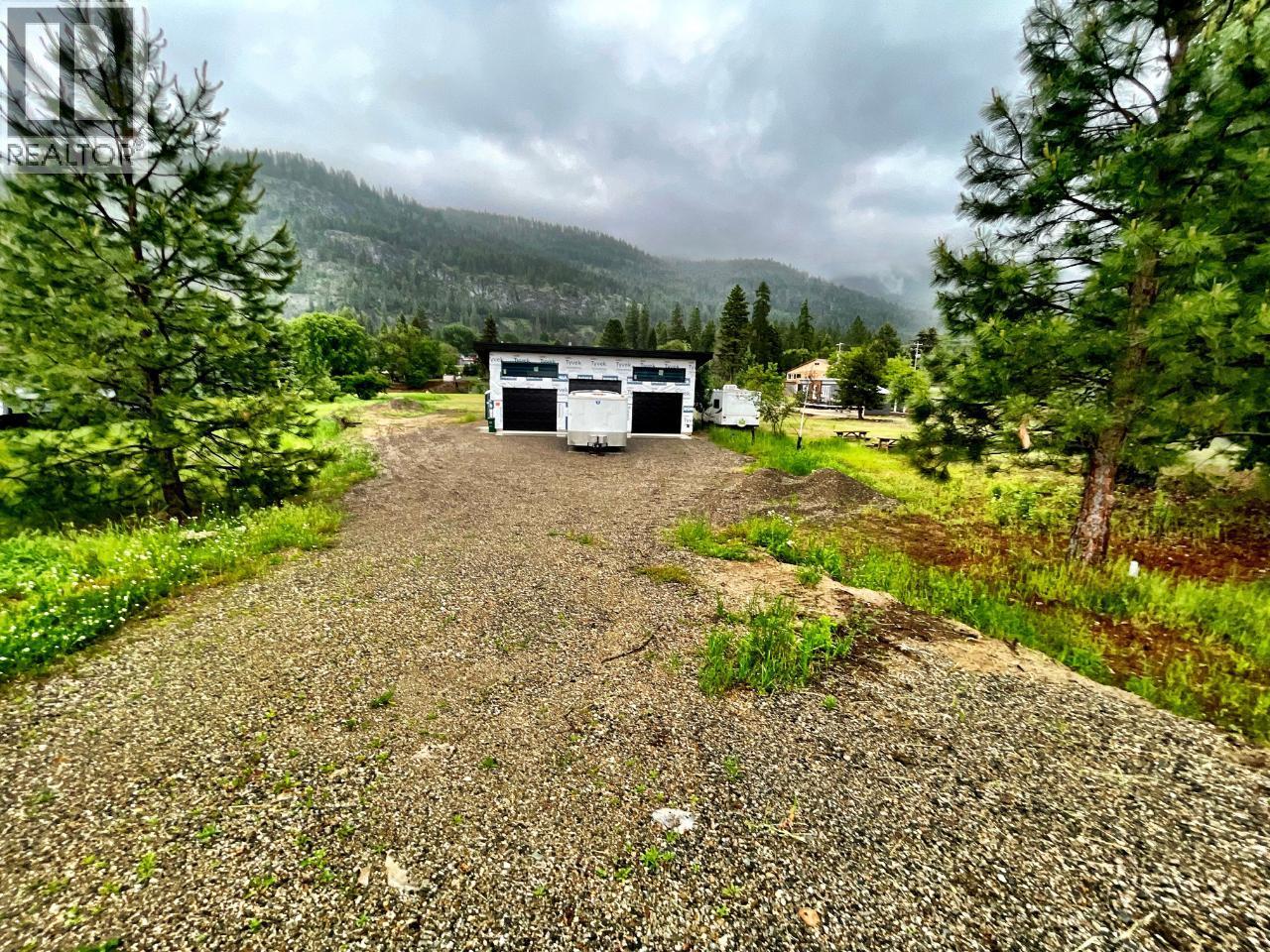 1650 Benniger Road, Christina Lake, British Columbia  V0H 1E0 - Photo 9 - 10380810