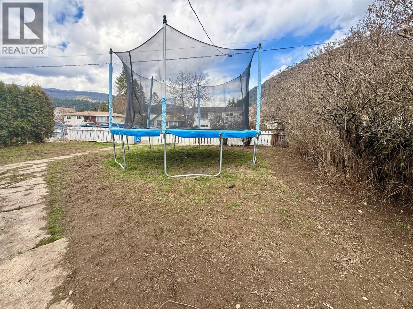 706 2nd Street, Castlegar, British Columbia  V1N 1Y8 - Photo 26 - 10380907