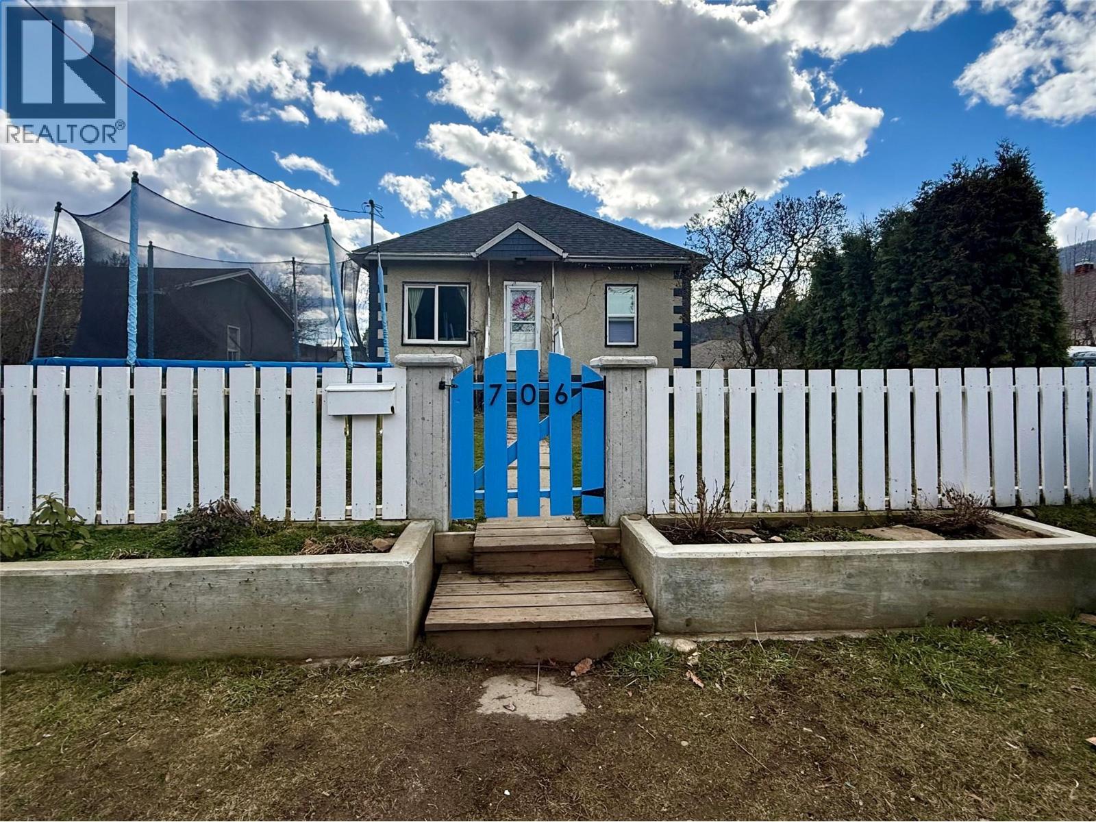 706 2nd Street, Castlegar, British Columbia  V1N 1Y8 - Photo 27 - 10380907