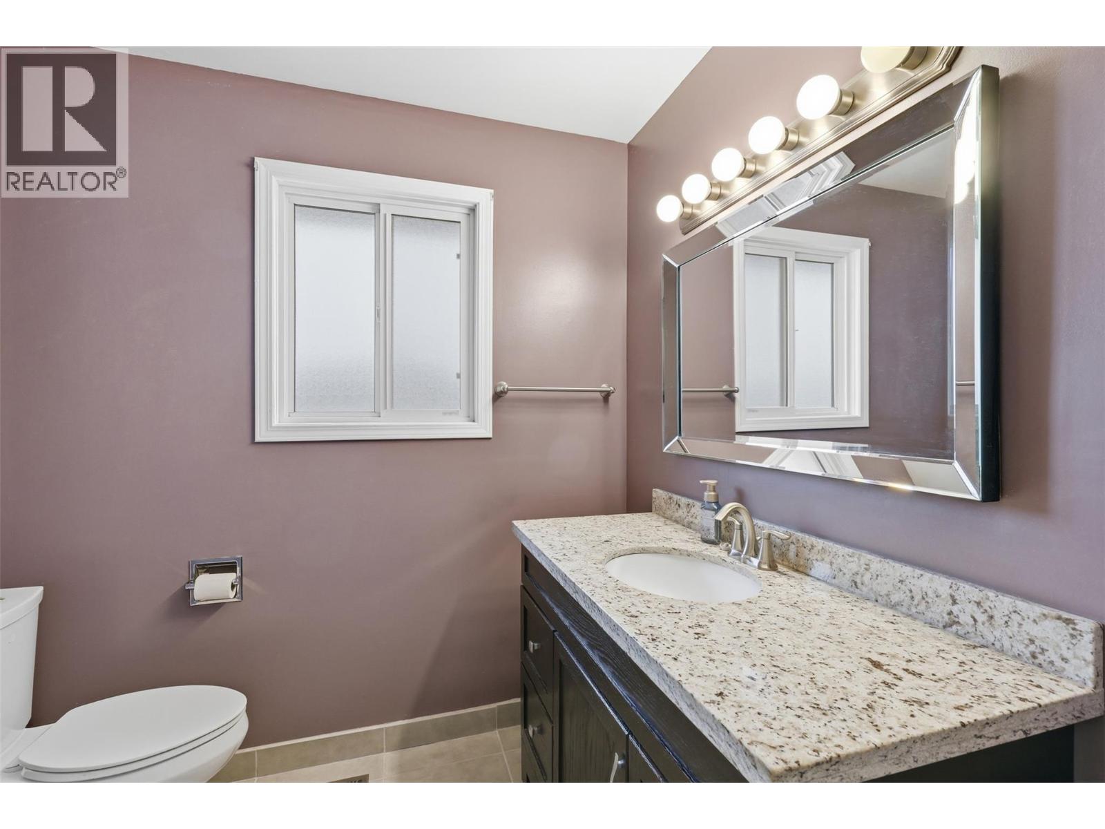 1119 Kemano Street, Kamloops, British Columbia  V2B 2T8 - Photo 16 - 10380813