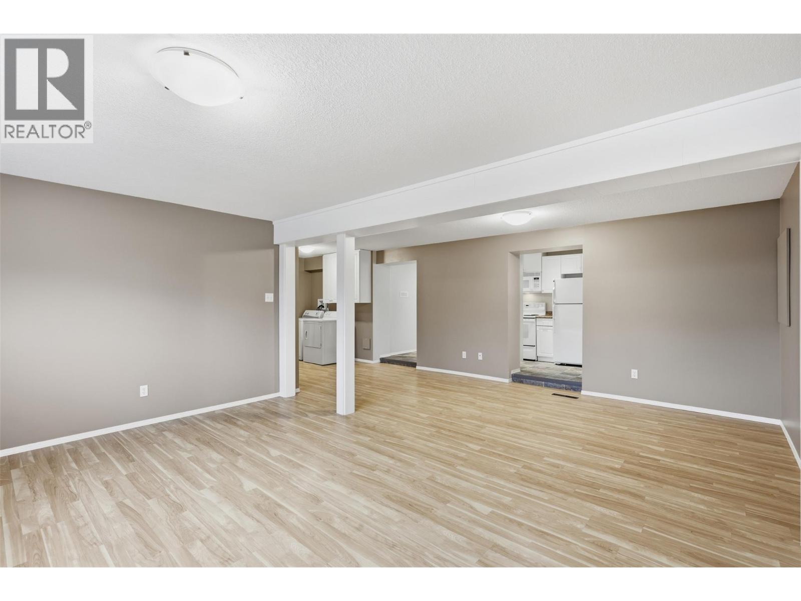 1119 Kemano Street, Kamloops, British Columbia  V2B 2T8 - Photo 23 - 10380813