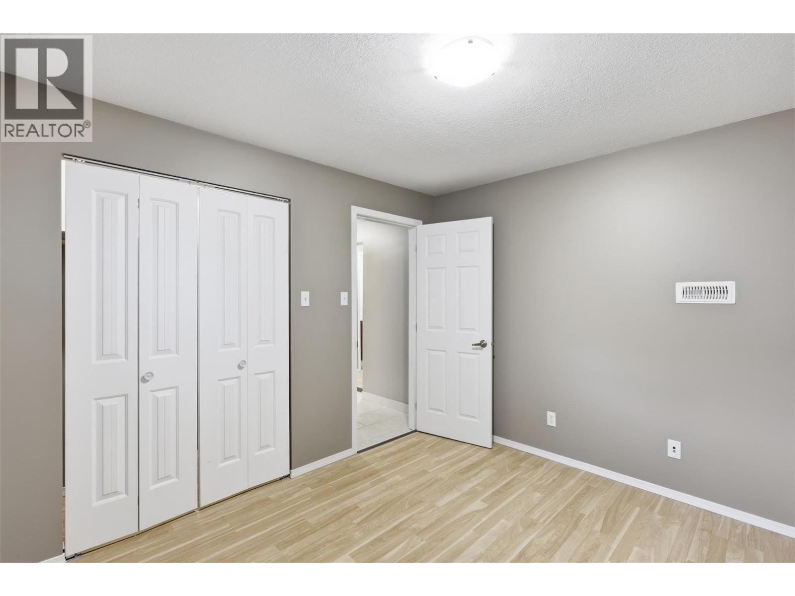 1119 Kemano Street, Kamloops, British Columbia  V2B 2T8 - Photo 27 - 10380813