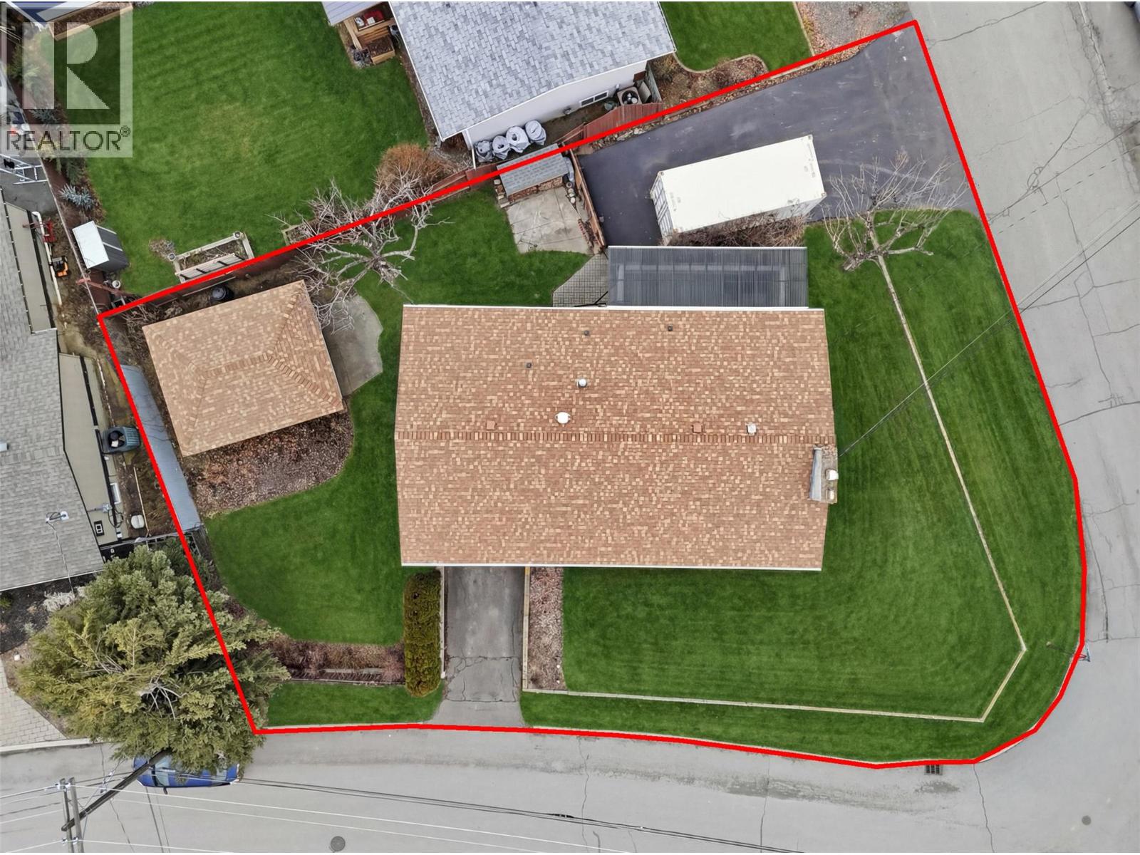 1119 Kemano Street, Kamloops, British Columbia  V2B 2T8 - Photo 38 - 10380813