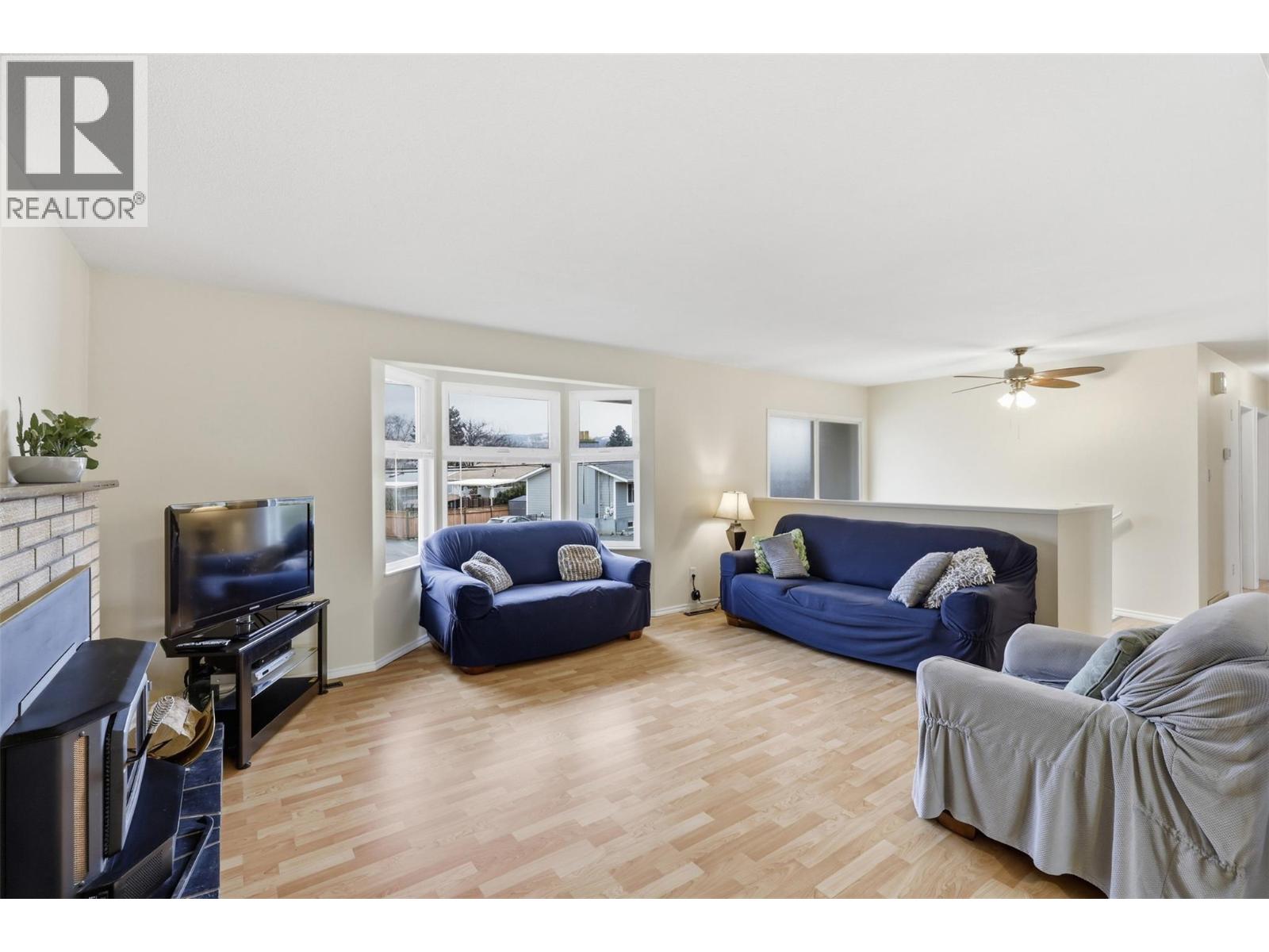 1119 Kemano Street, Kamloops, British Columbia  V2B 2T8 - Photo 8 - 10380813