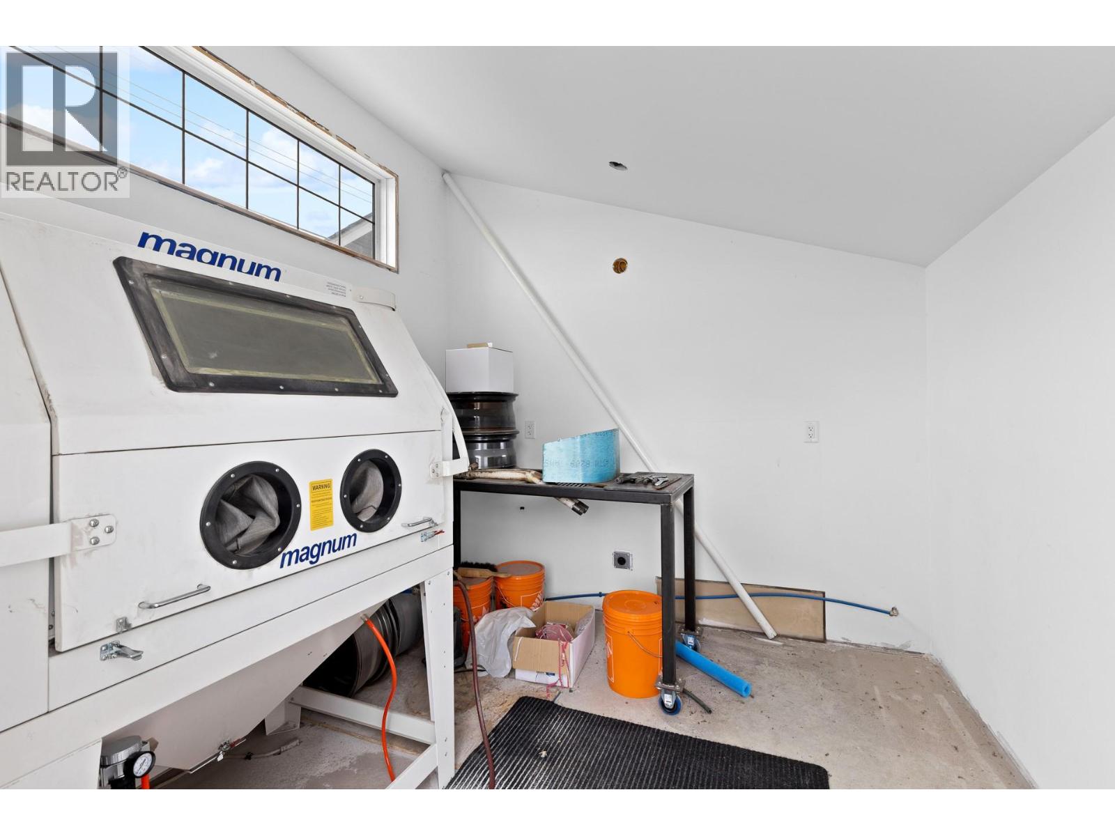 11210 Bond Road, Lake Country, British Columbia  V4V 1J6 - Photo 35 - 10380417