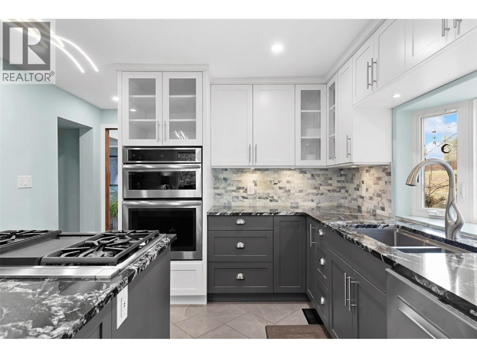 11210 Bond Road, Lake Country, British Columbia  V4V 1J6 - Photo 6 - 10380417