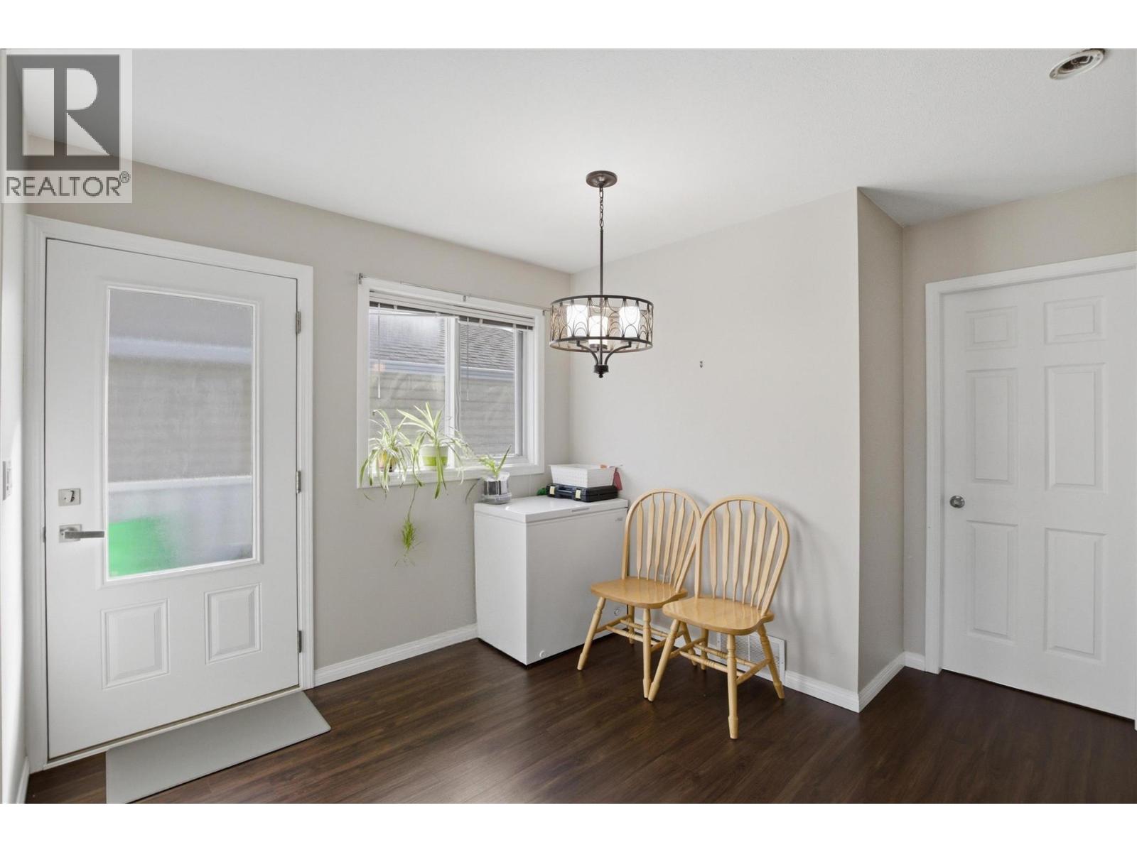 935 Dominion Street, Kamloops, British Columbia  V2C 2Y3 - Photo 9 - 10381009