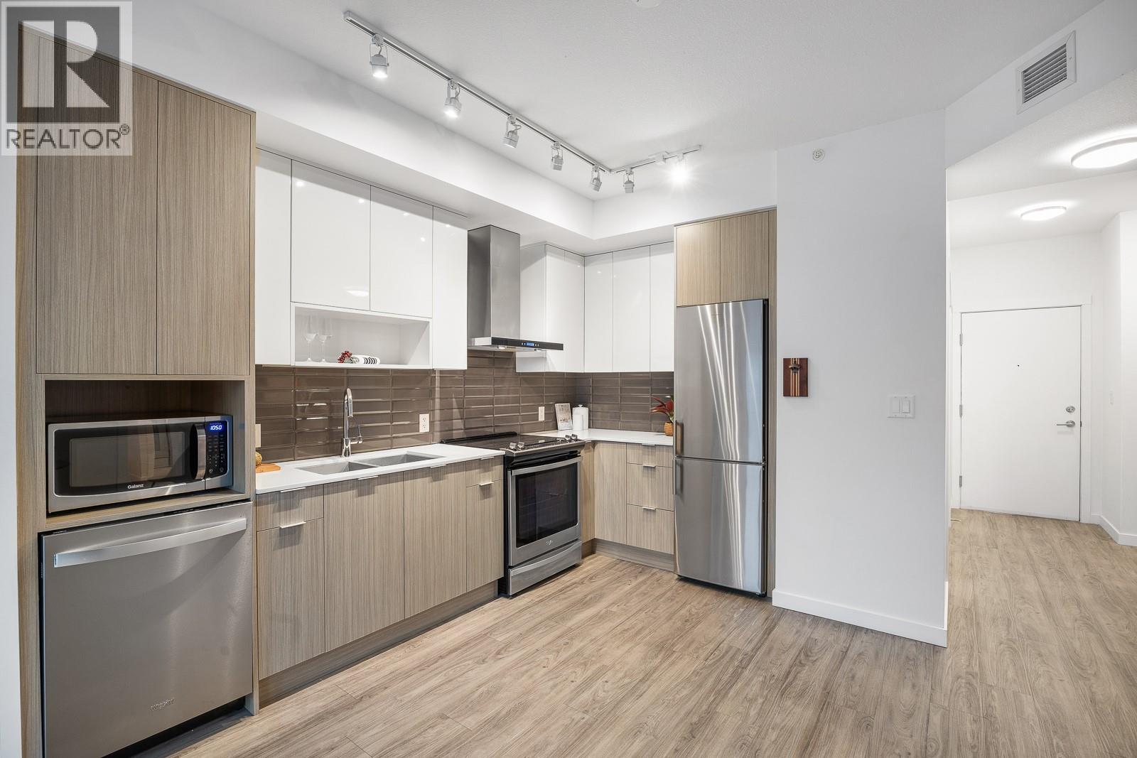 1775 Chapman Place Unit# Ph12, Kelowna, British Columbia  V1Y 0G3 - Photo 3 - 10380700