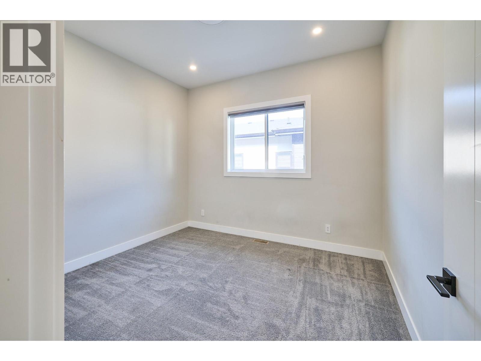 2264 Lavetta Drive, Kelowna, British Columbia  V1P 1V1 - Photo 14 - 10381026