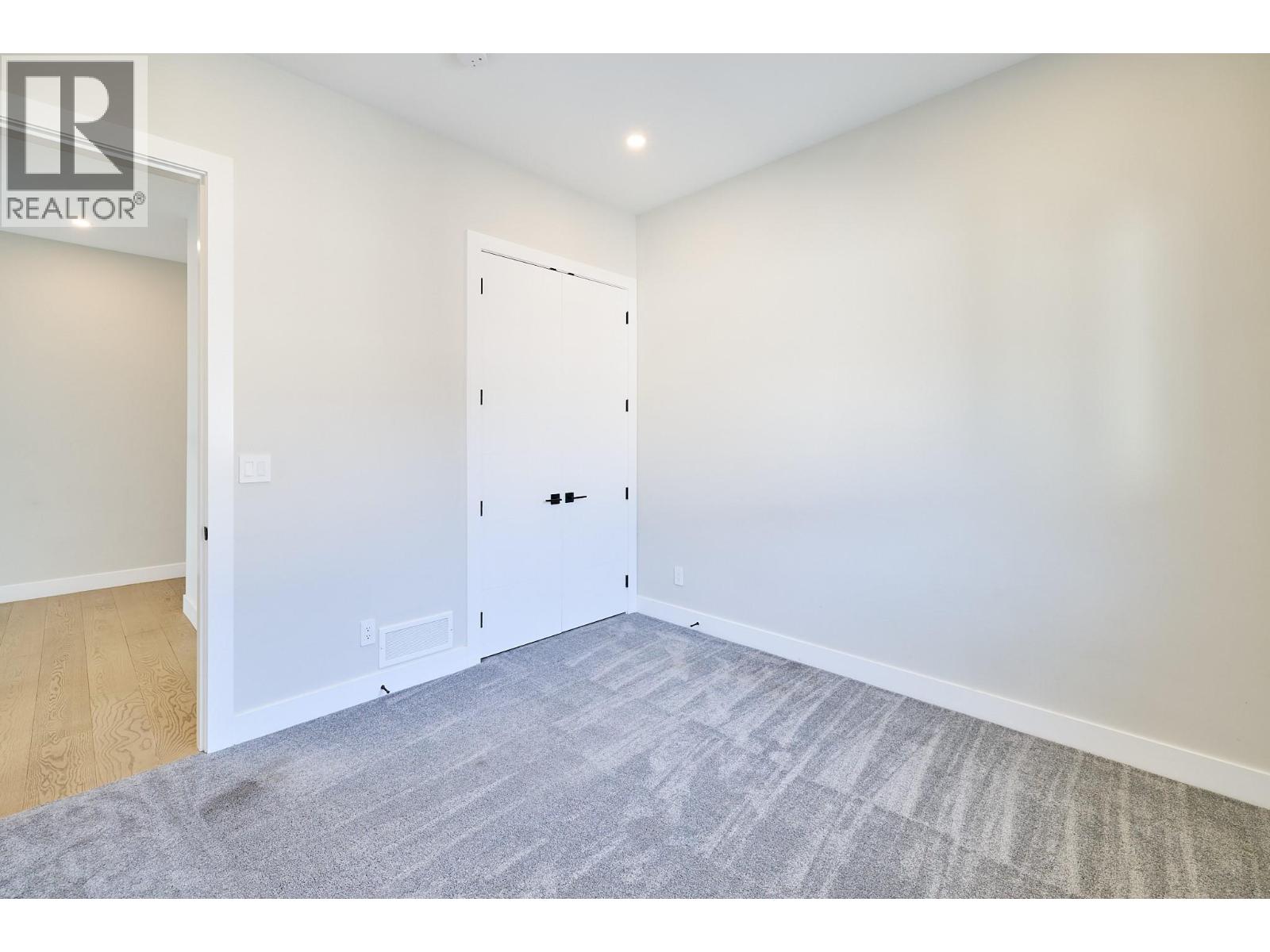 2264 Lavetta Drive, Kelowna, British Columbia  V1P 1V1 - Photo 15 - 10381026