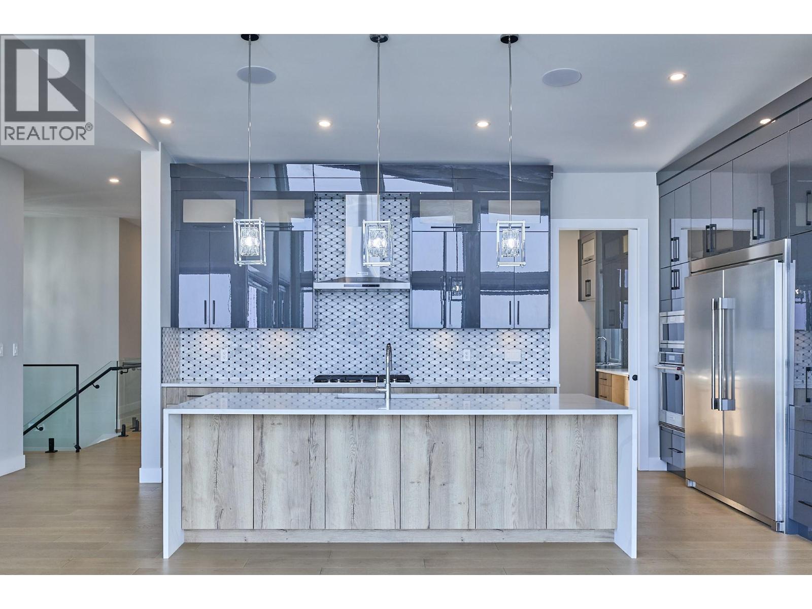 2264 Lavetta Drive, Kelowna, British Columbia  V1P 1V1 - Photo 4 - 10381026