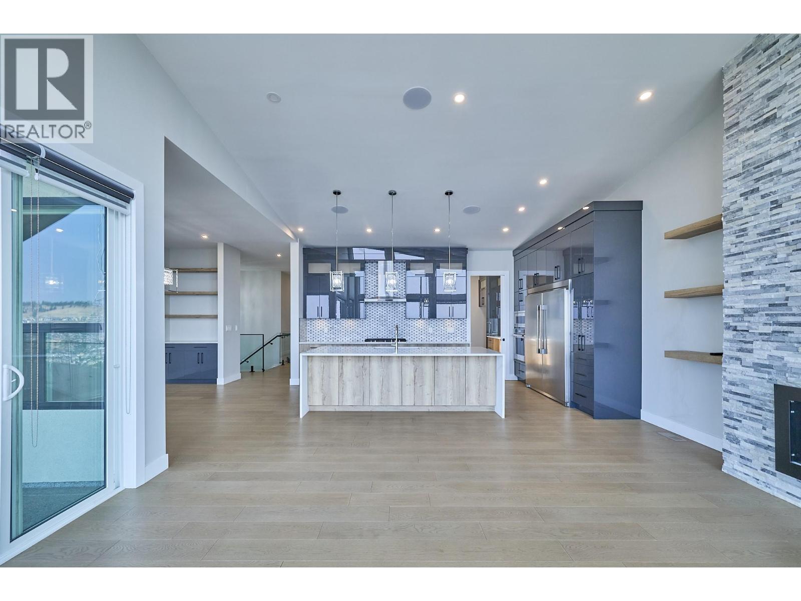 2264 Lavetta Drive, Kelowna, British Columbia  V1P 1V1 - Photo 5 - 10381026