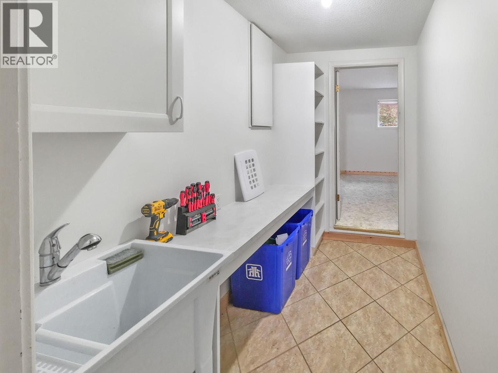 338 Valleyview Drive, Creston, British Columbia  V0B 1G3 - Photo 12 - 10381018