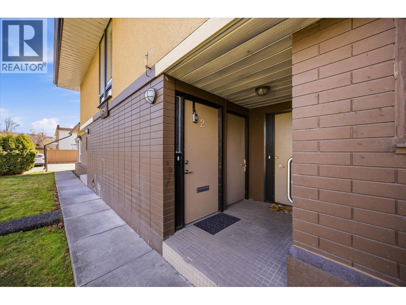 1291 Bernard Avenue Unit# 2, Kelowna, British Columbia  V1Y 6R3 - Photo 21 - 10380828