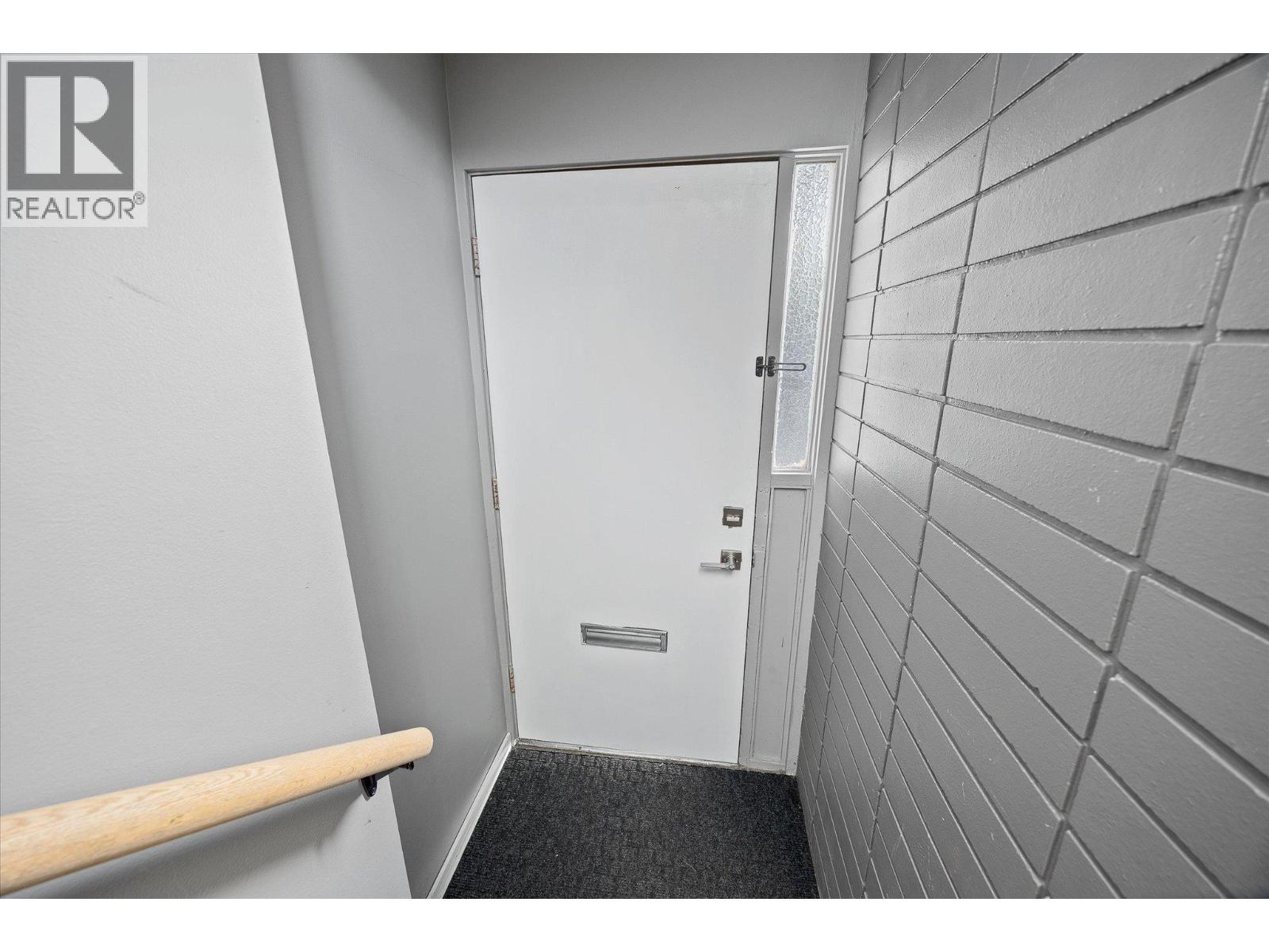 1291 Bernard Avenue Unit# 2, Kelowna, British Columbia  V1Y 6R3 - Photo 22 - 10380828