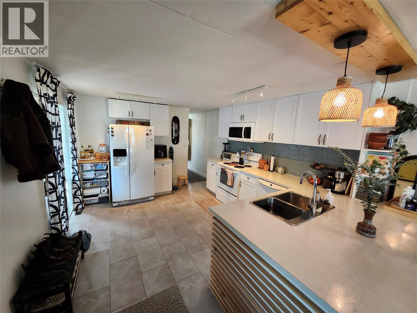 606 Edward Street E Unit# 5, Revelstoke, British Columbia  V0E 2S0 - Photo 18 - 10380410