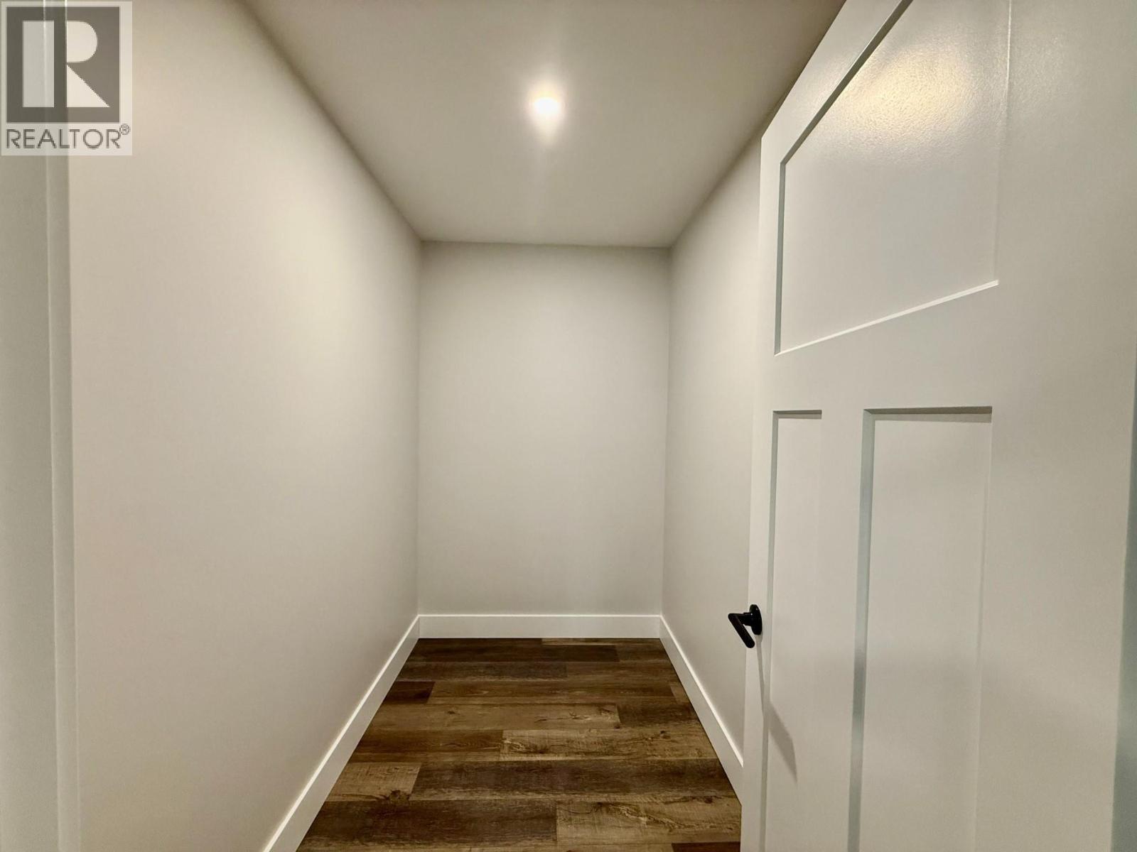 1938 Foxwood Trail Unit# 9, Windermere, British Columbia  V0B 2L2 - Photo 14 - 10381017