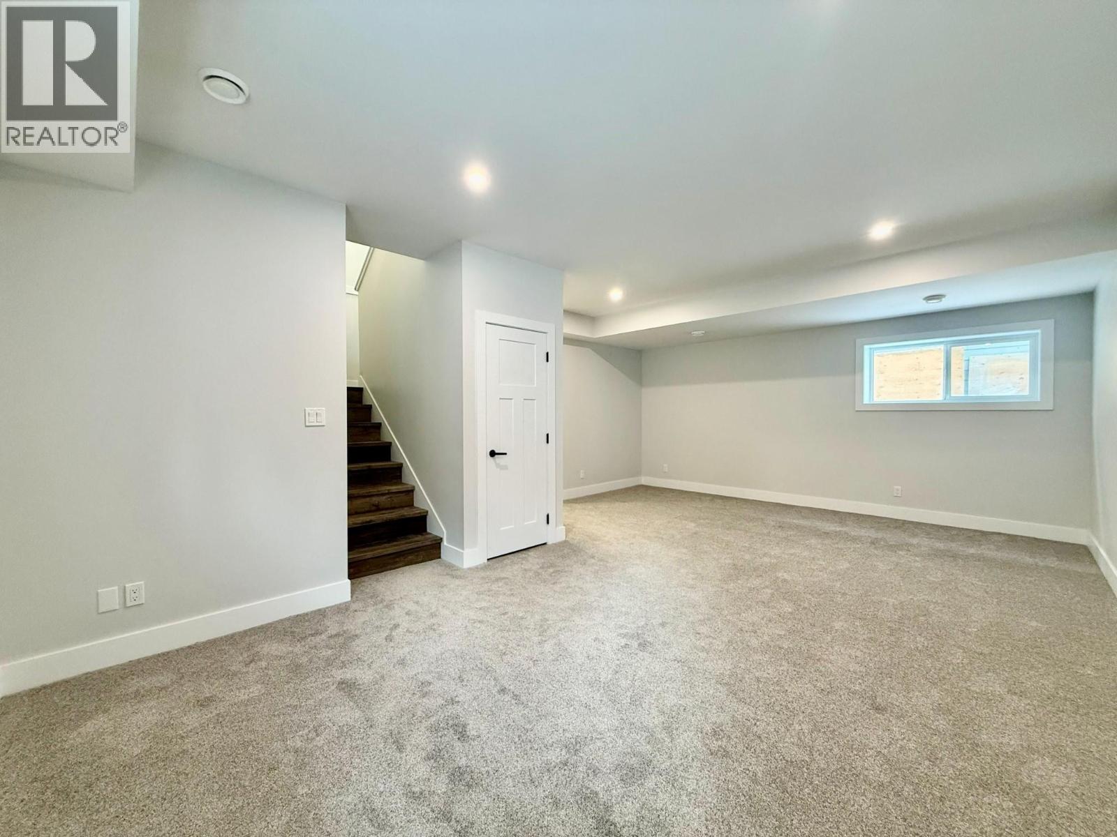 1938 Foxwood Trail Unit# 9, Windermere, British Columbia  V0B 2L2 - Photo 17 - 10381017