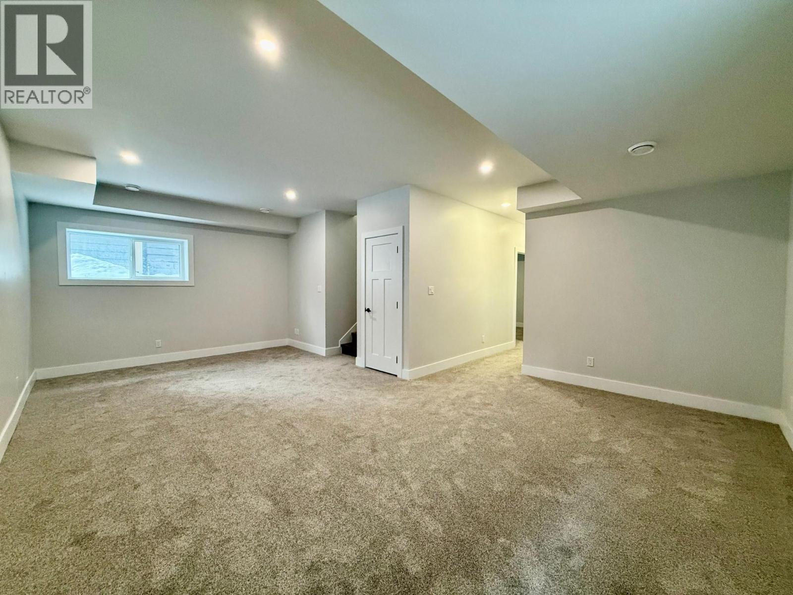 1938 Foxwood Trail Unit# 9, Windermere, British Columbia  V0B 2L2 - Photo 18 - 10381017