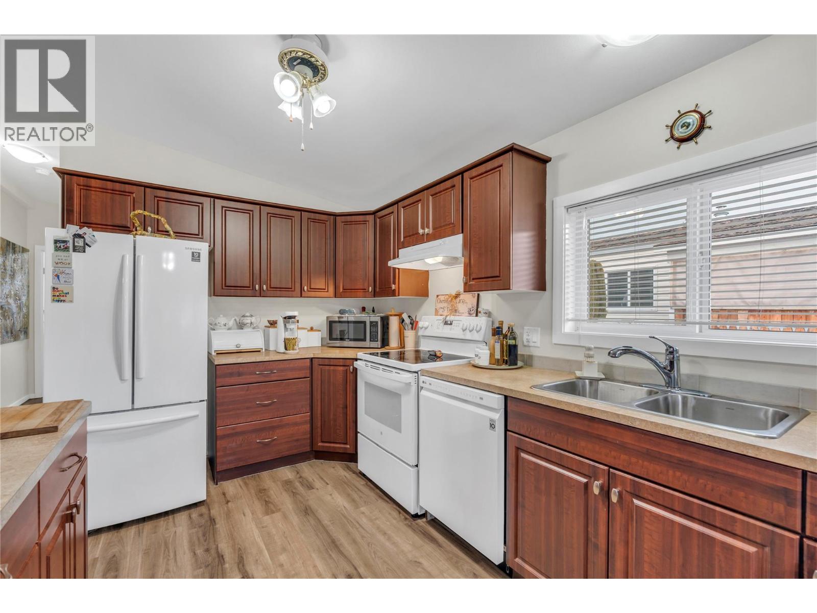 98 Okanagan Avenue E Unit# 43, Penticton, British Columbia  V2A 3J5 - Photo 10 - 10381004