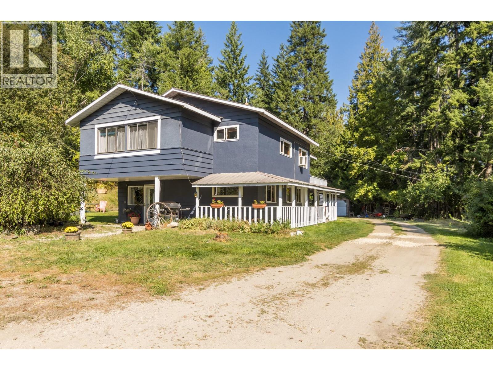 3591 65 Avenue Nw, Salmon Arm, British Columbia  V1E 3A2 - Photo 2 - 10380891