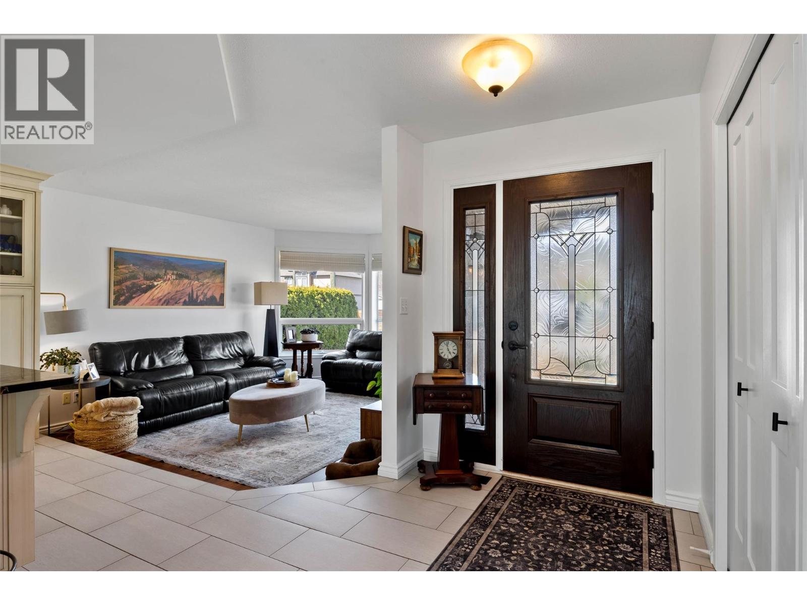 4774 Cammeray Drive, Kamloops, British Columbia  V2H 1N5 - Photo 5 - 10380144