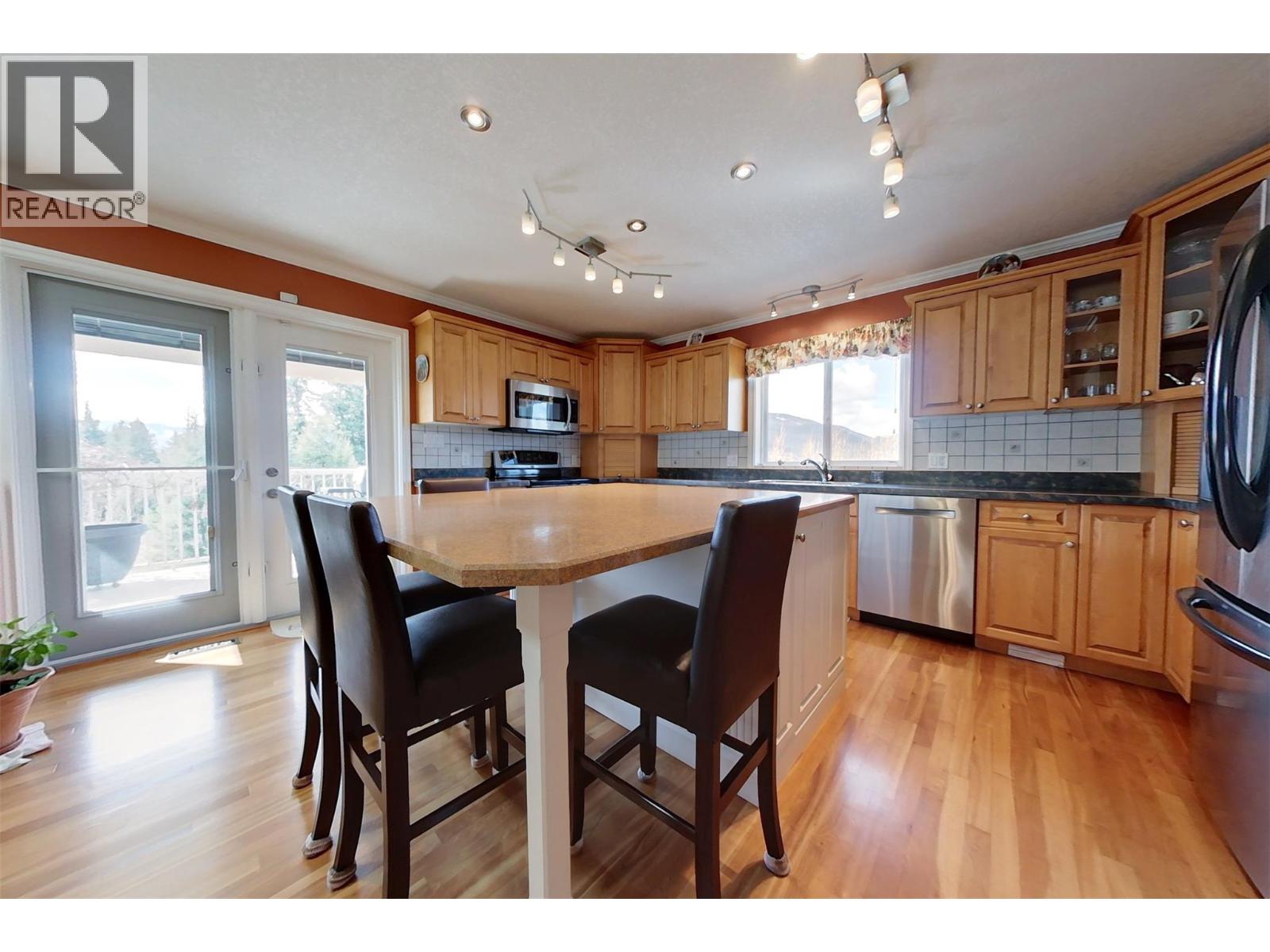 423 6th Avenue S, Creston, British Columbia  V0B 1G3 - Photo 7 - 10380992