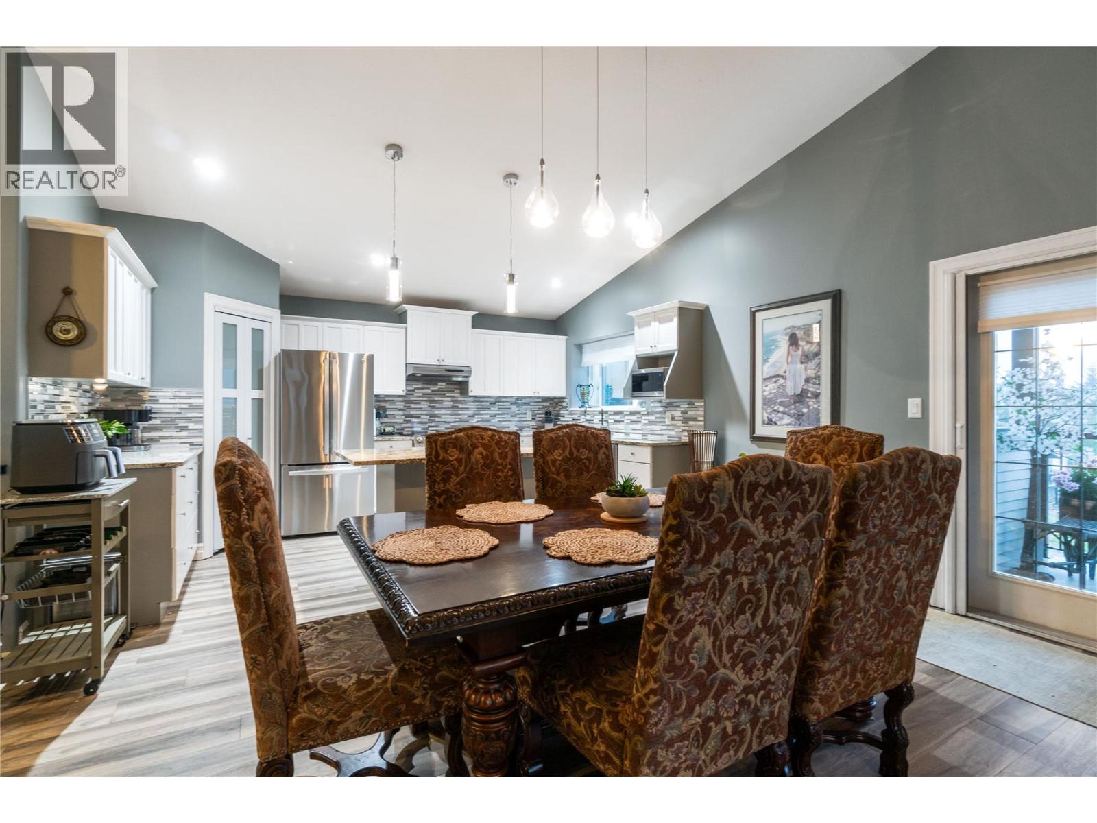 1040 14 Avenue Se, Salmon Arm, British Columbia  V1E 2R6 - Photo 24 - 10380958