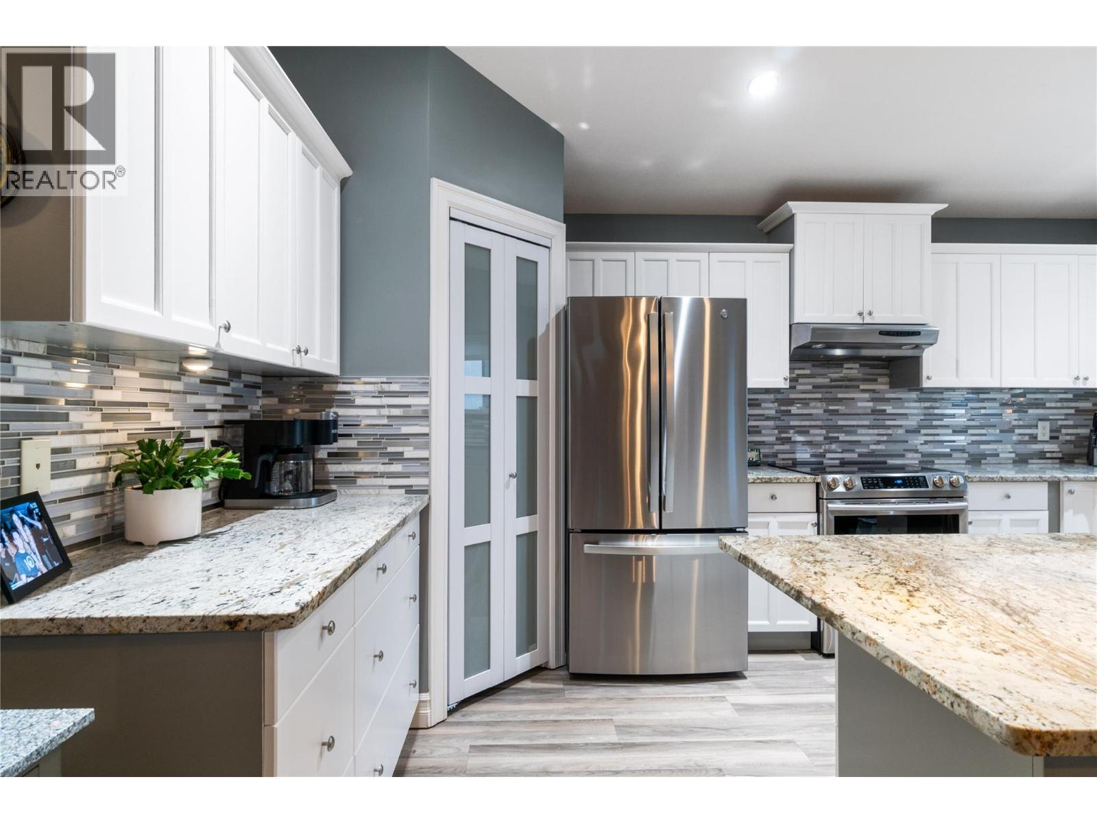 1040 14 Avenue Se, Salmon Arm, British Columbia  V1E 2R6 - Photo 26 - 10380958