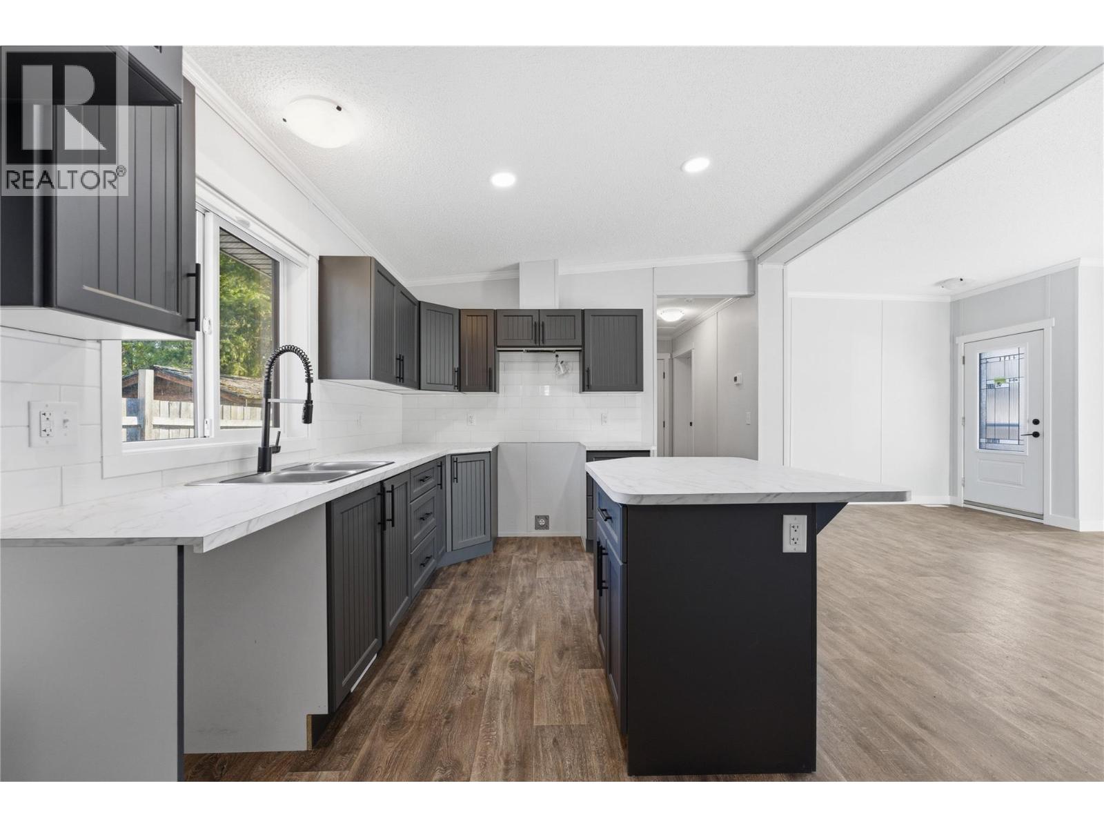 1361 30 Street Se Unit# 42, Salmon Arm, British Columbia  V1E 2N4 - Photo 11 - 10379032